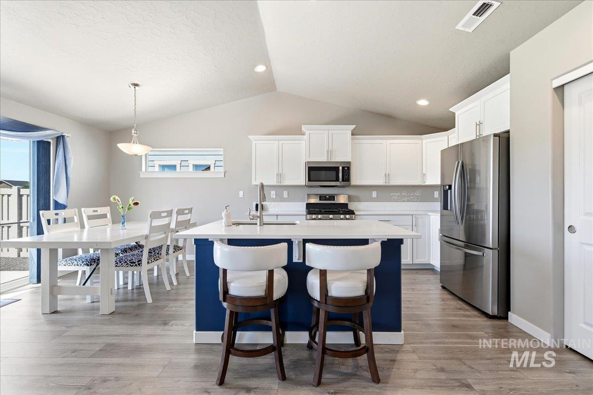 5701 E Milam St, Nampa, Idaho 83687-1086, 3 Bedrooms, 2 Bathrooms, Residential For Sale, Price $415,000,MLS 98993064