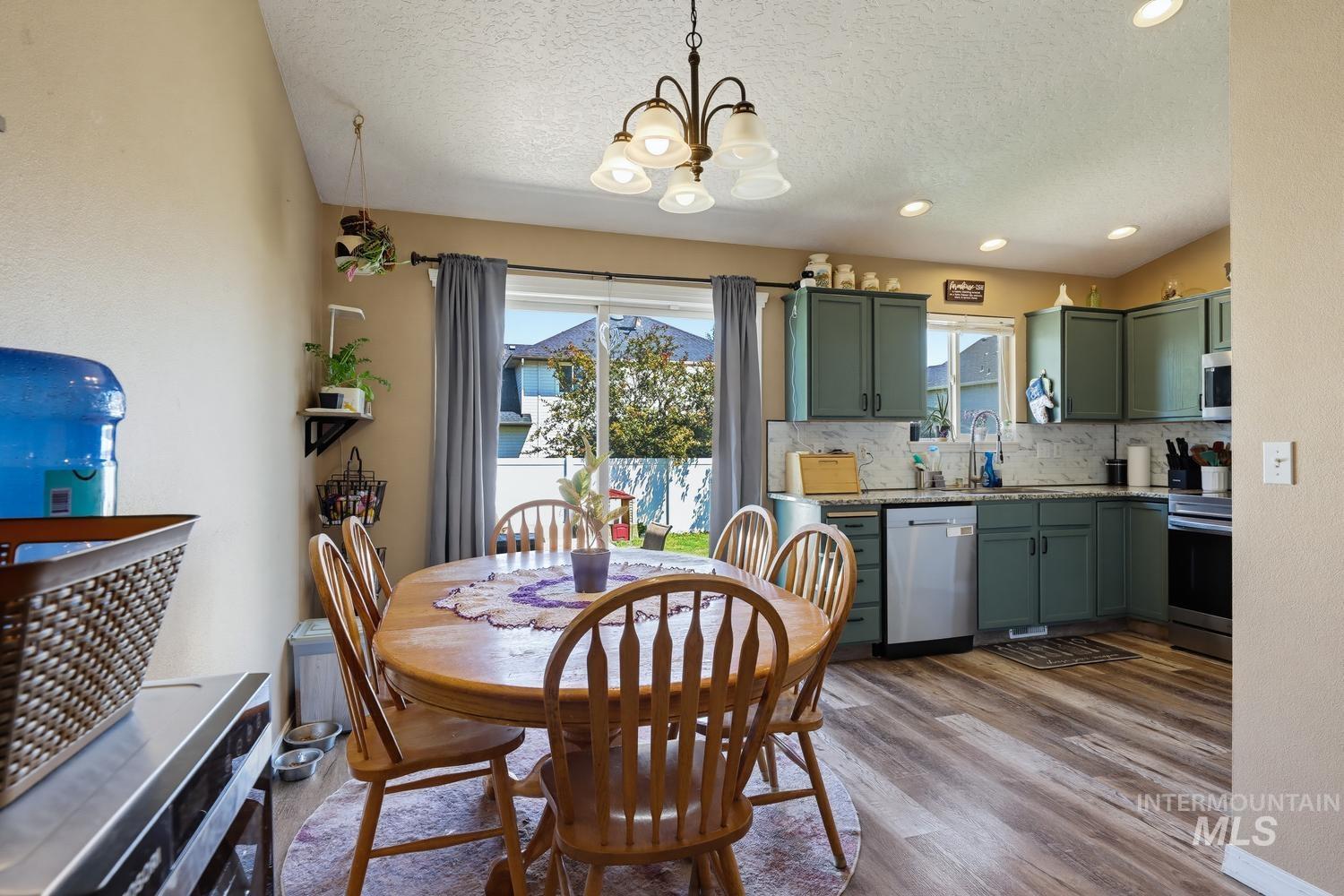 1828 W Lotus Ponds Crt, Nampa, Idaho 83651, 3 Bedrooms, 2 Bathrooms, Residential For Sale, Price $399,990,MLS 98993068