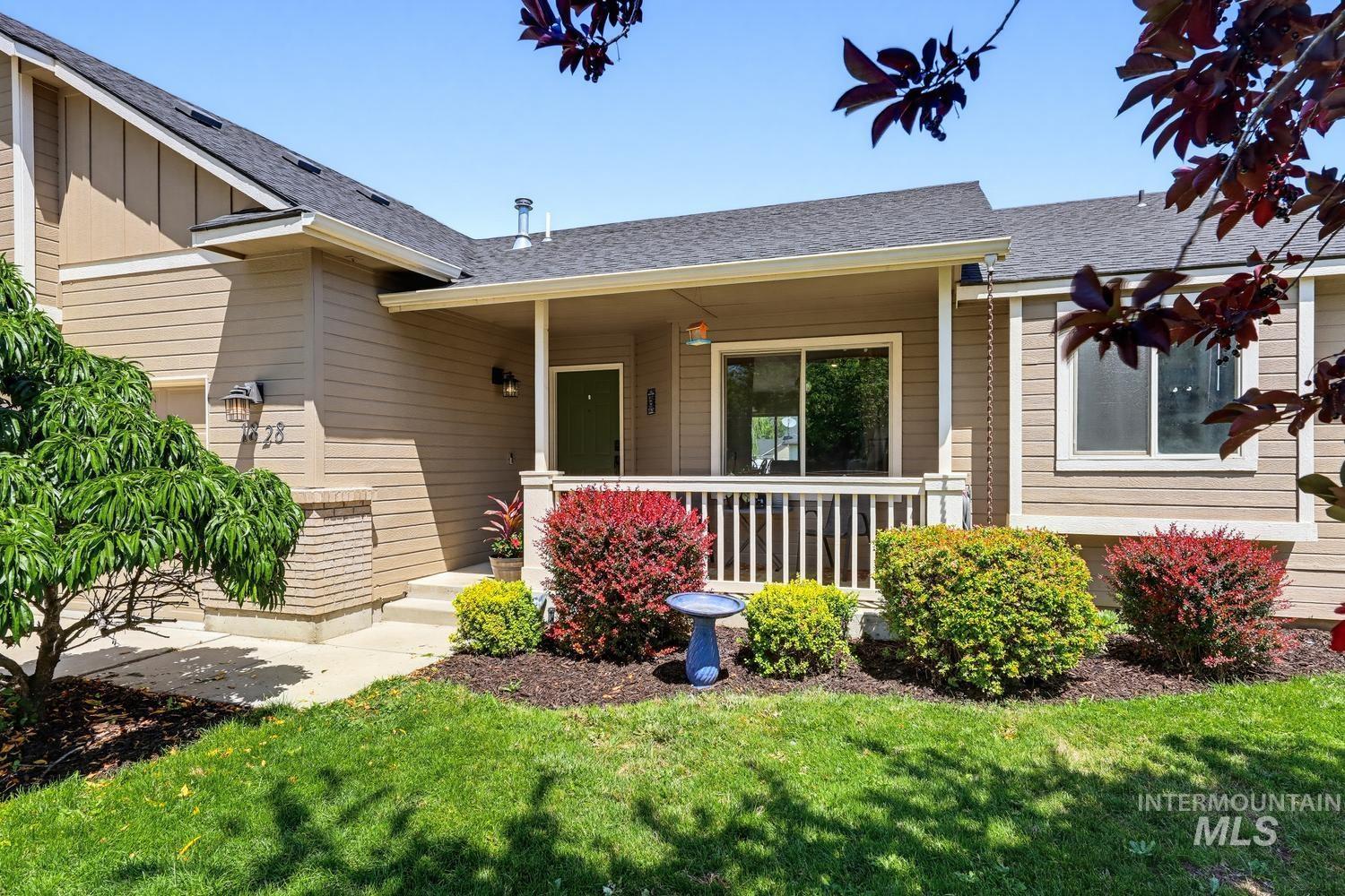 1828 W Lotus Ponds Crt, Nampa, Idaho 83651, 3 Bedrooms, 2 Bathrooms, Residential For Sale, Price $399,990,MLS 98993068
