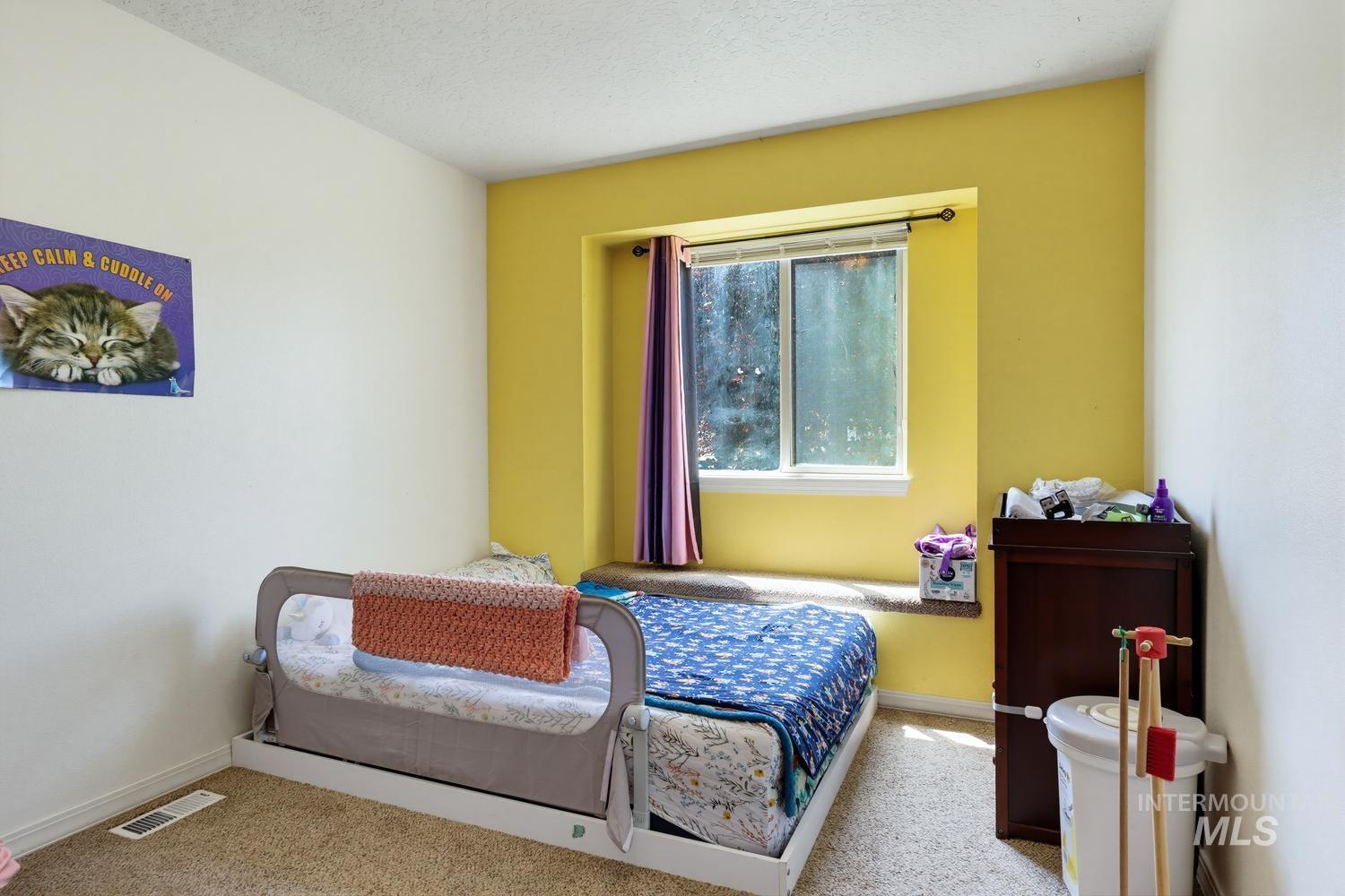 1828 W Lotus Ponds Crt, Nampa, Idaho 83651, 3 Bedrooms, 2 Bathrooms, Residential For Sale, Price $399,990,MLS 98993068