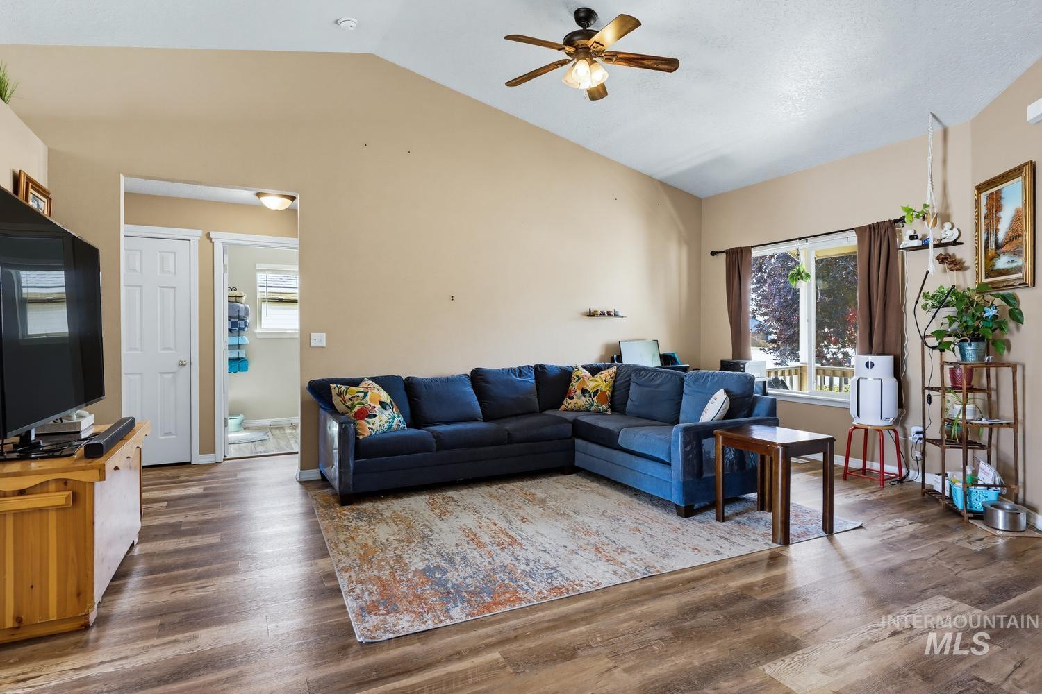 1828 W Lotus Ponds Crt, Nampa, Idaho 83651, 3 Bedrooms, 2 Bathrooms, Residential For Sale, Price $399,990,MLS 98993068