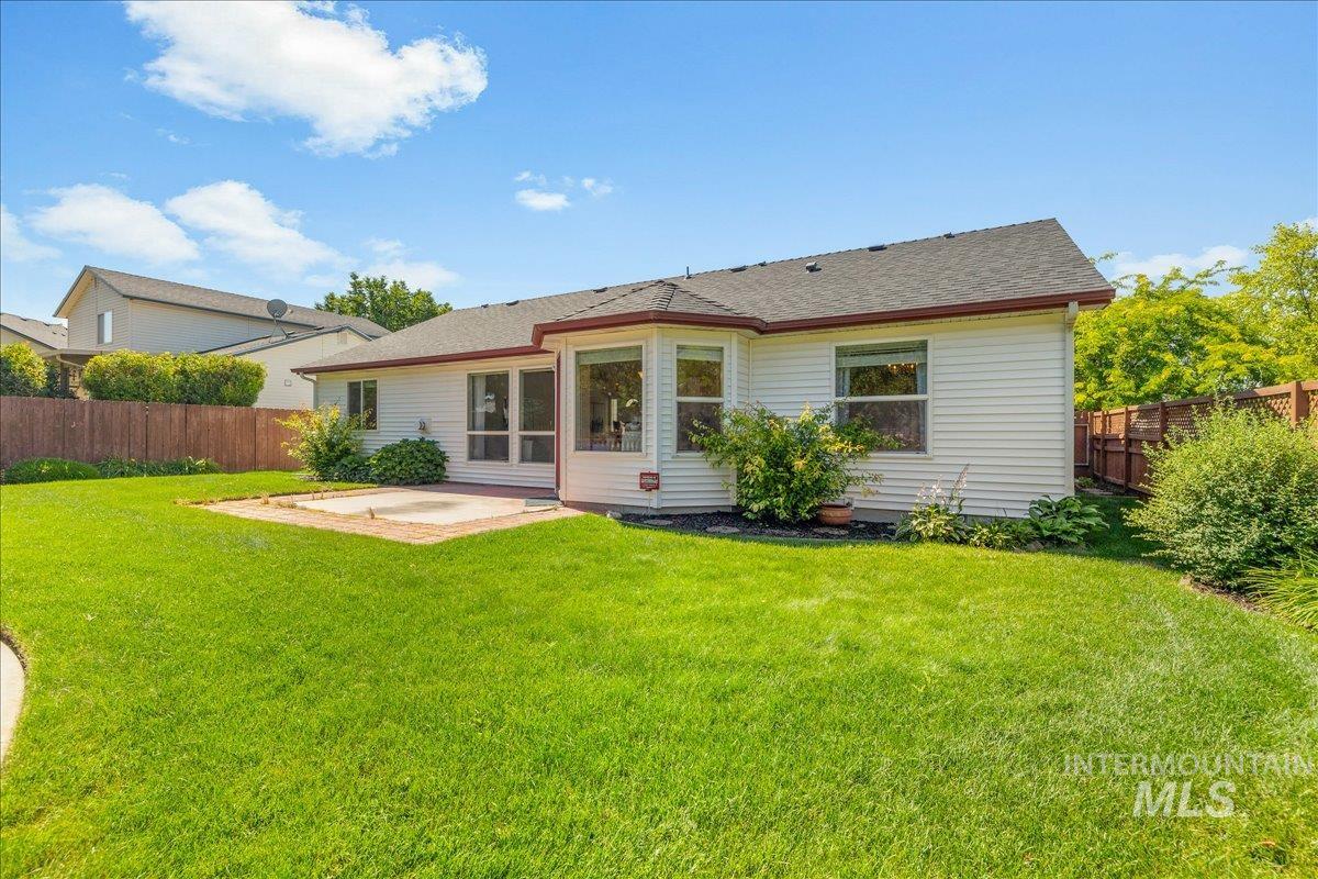 9194 W Ottawa Dr, Boise, Idaho 83709, 3 Bedrooms, 2 Bathrooms, Residential For Sale, Price $440,000,MLS 98993072