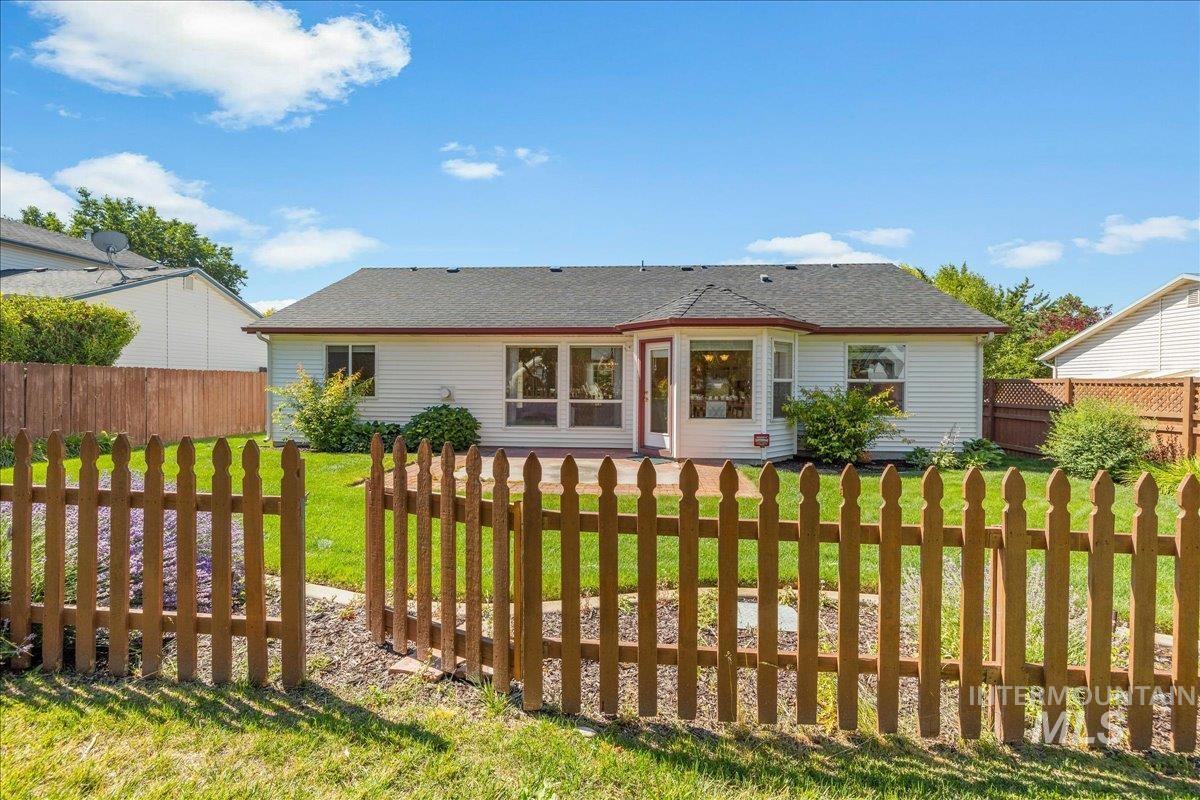 9194 W Ottawa Dr, Boise, Idaho 83709, 3 Bedrooms, 2 Bathrooms, Residential For Sale, Price $440,000,MLS 98993072