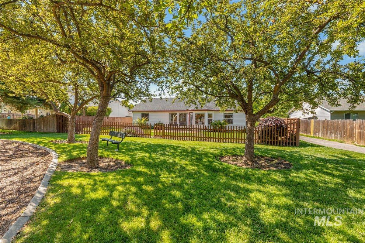9194 W Ottawa Dr, Boise, Idaho 83709, 3 Bedrooms, 2 Bathrooms, Residential For Sale, Price $440,000,MLS 98993072