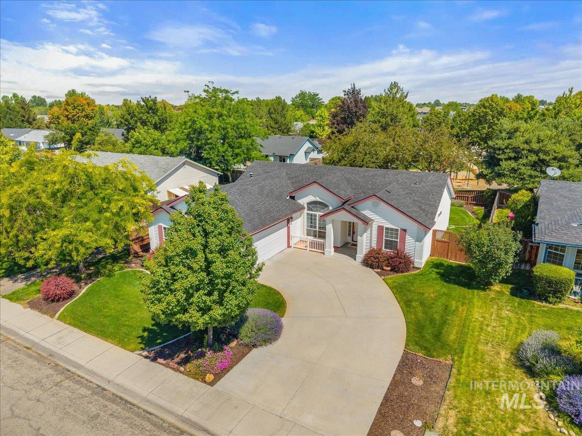 9194 W Ottawa Dr, Boise, Idaho 83709, 3 Bedrooms, 2 Bathrooms, Residential For Sale, Price $440,000,MLS 98993072