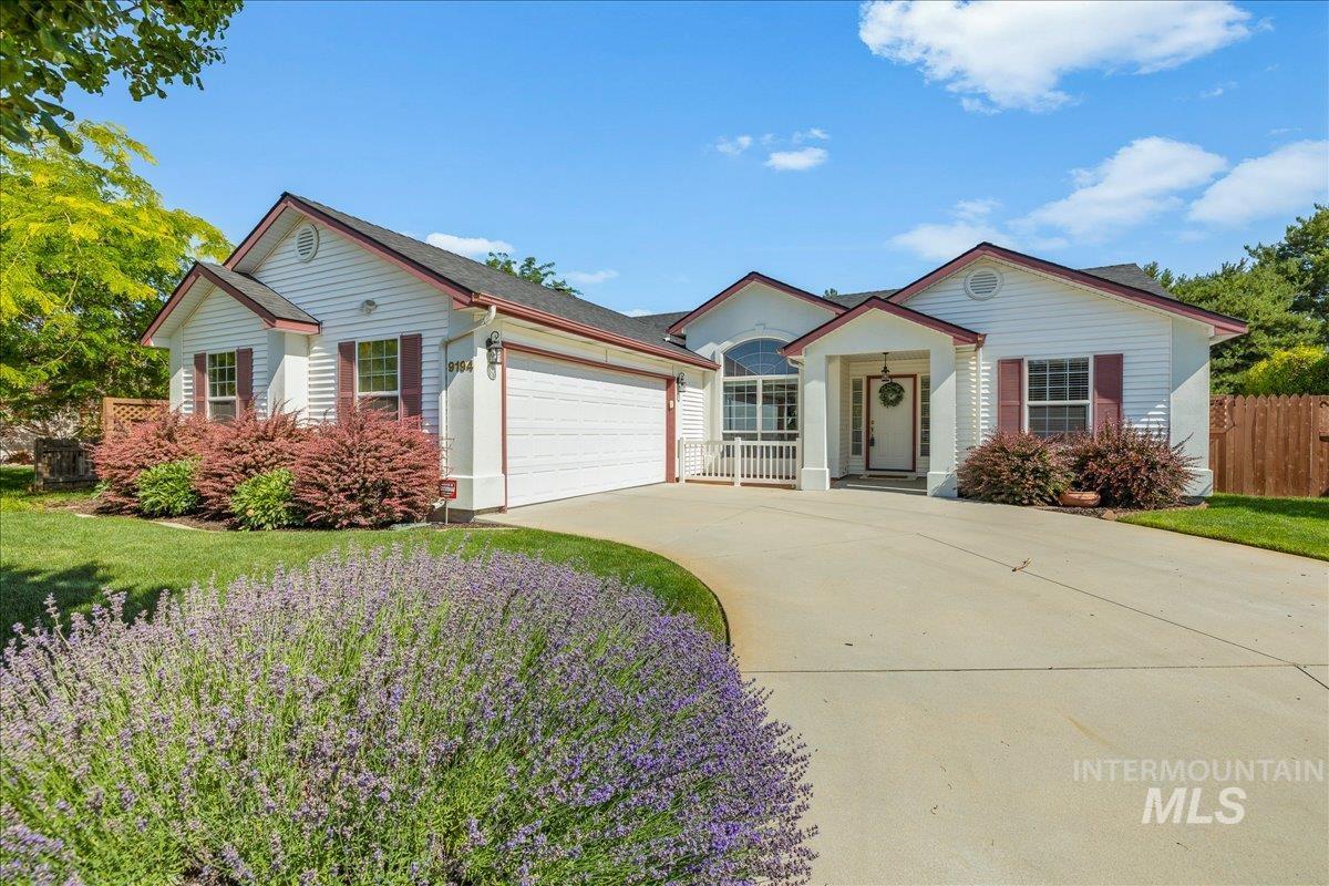 9194 W Ottawa Dr, Boise, Idaho 83709, 3 Bedrooms, 2 Bathrooms, Residential For Sale, Price $440,000,MLS 98993072