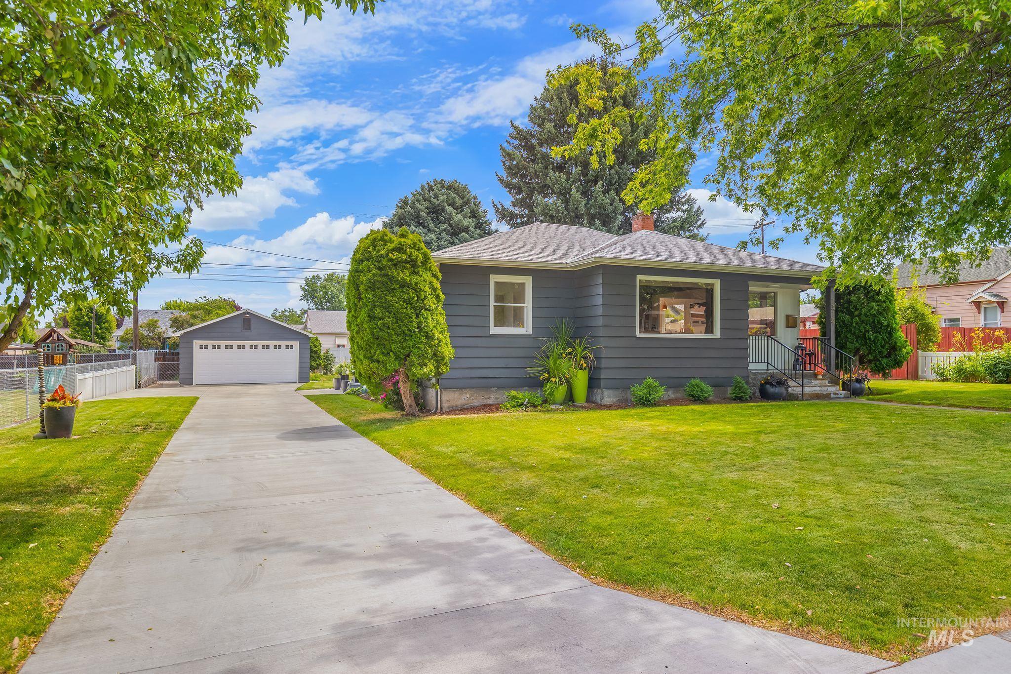 1315 8th Street, Clarkston, Idaho 99403, 3 Bedrooms, 2 Bathrooms, Residential For Sale, Price $389,000,MLS 98993073