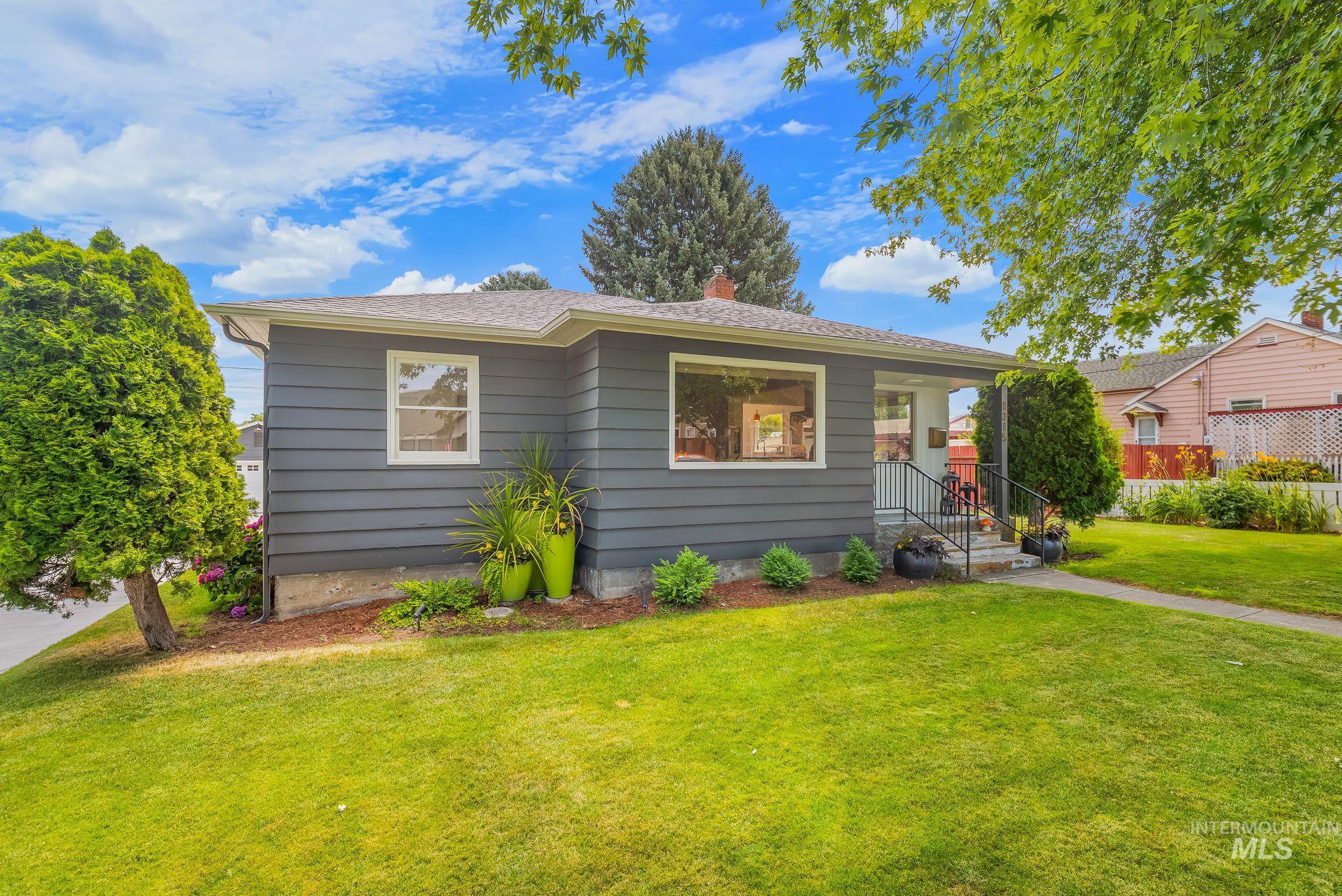 1315 8th Street, Clarkston, Idaho 99403, 3 Bedrooms, 2 Bathrooms, Residential For Sale, Price $389,000,MLS 98993073