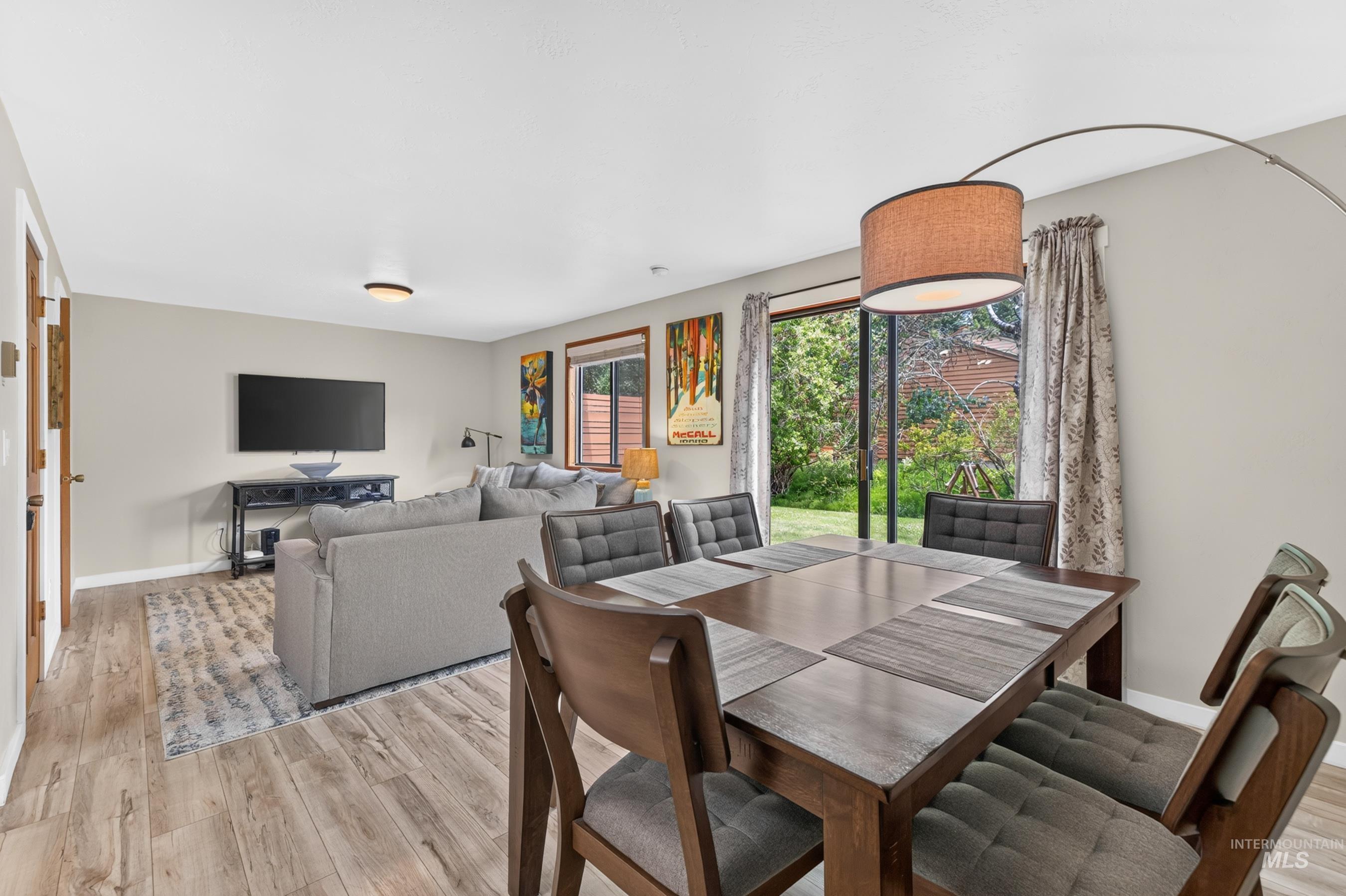 1607 Davis Ave, McCall, Idaho 83638, 2 Bedrooms, 3 Bathrooms, Residential For Sale, Price $534,900,MLS 98993075