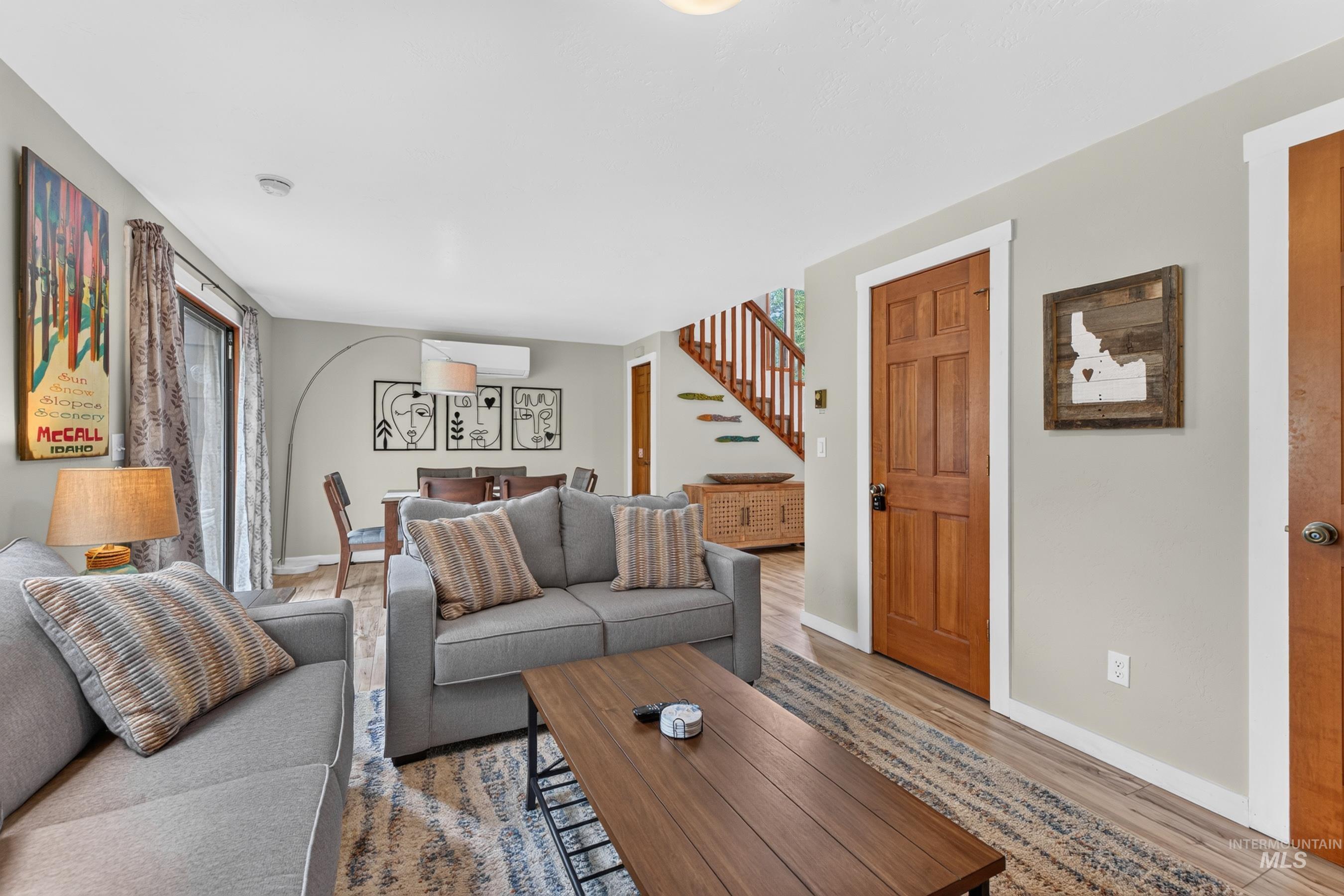 1607 Davis Ave, McCall, Idaho 83638, 2 Bedrooms, 3 Bathrooms, Residential For Sale, Price $534,900,MLS 98993075