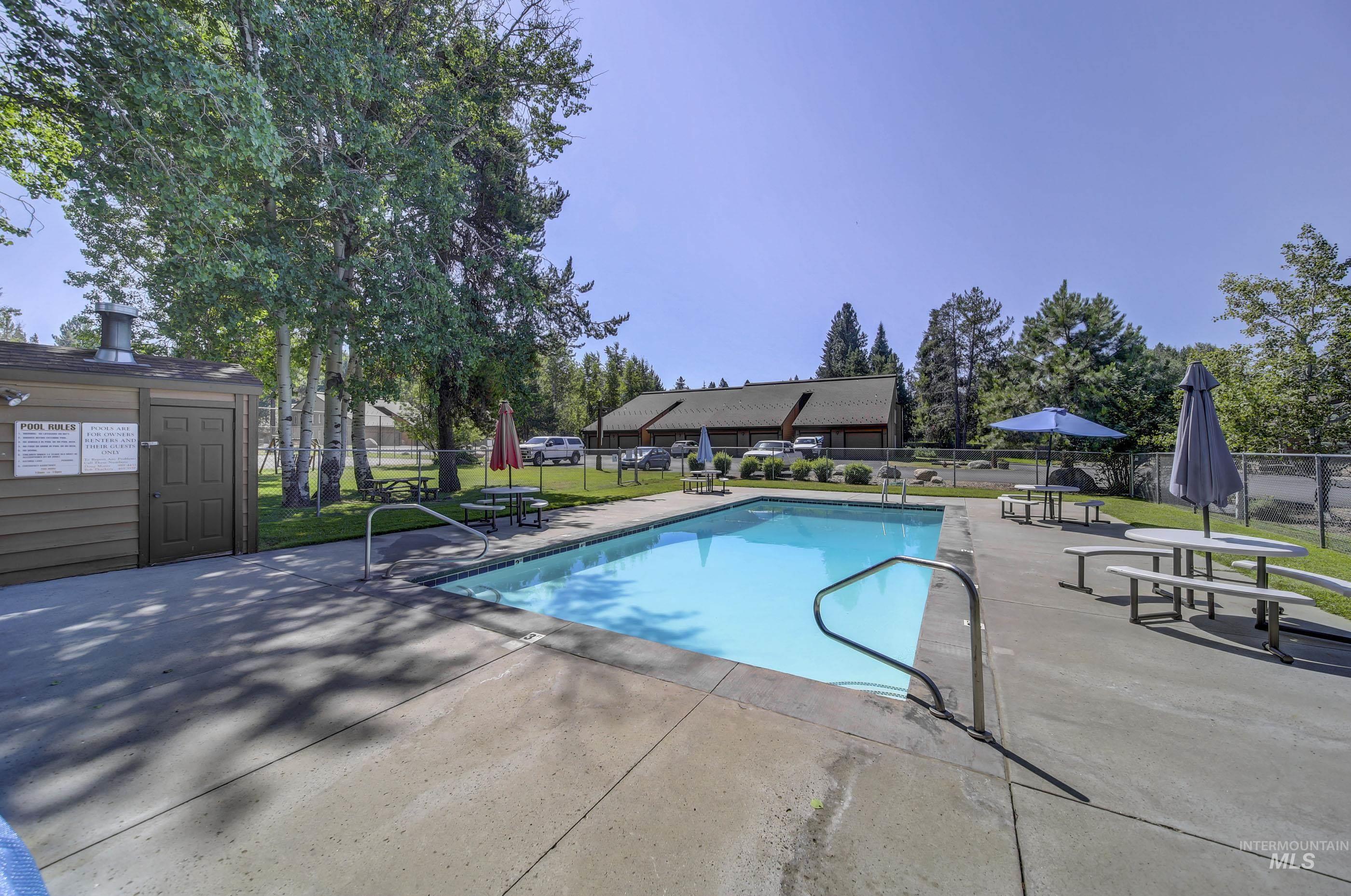 1607 Davis Ave, McCall, Idaho 83638, 2 Bedrooms, 3 Bathrooms, Residential For Sale, Price $534,900,MLS 98993075