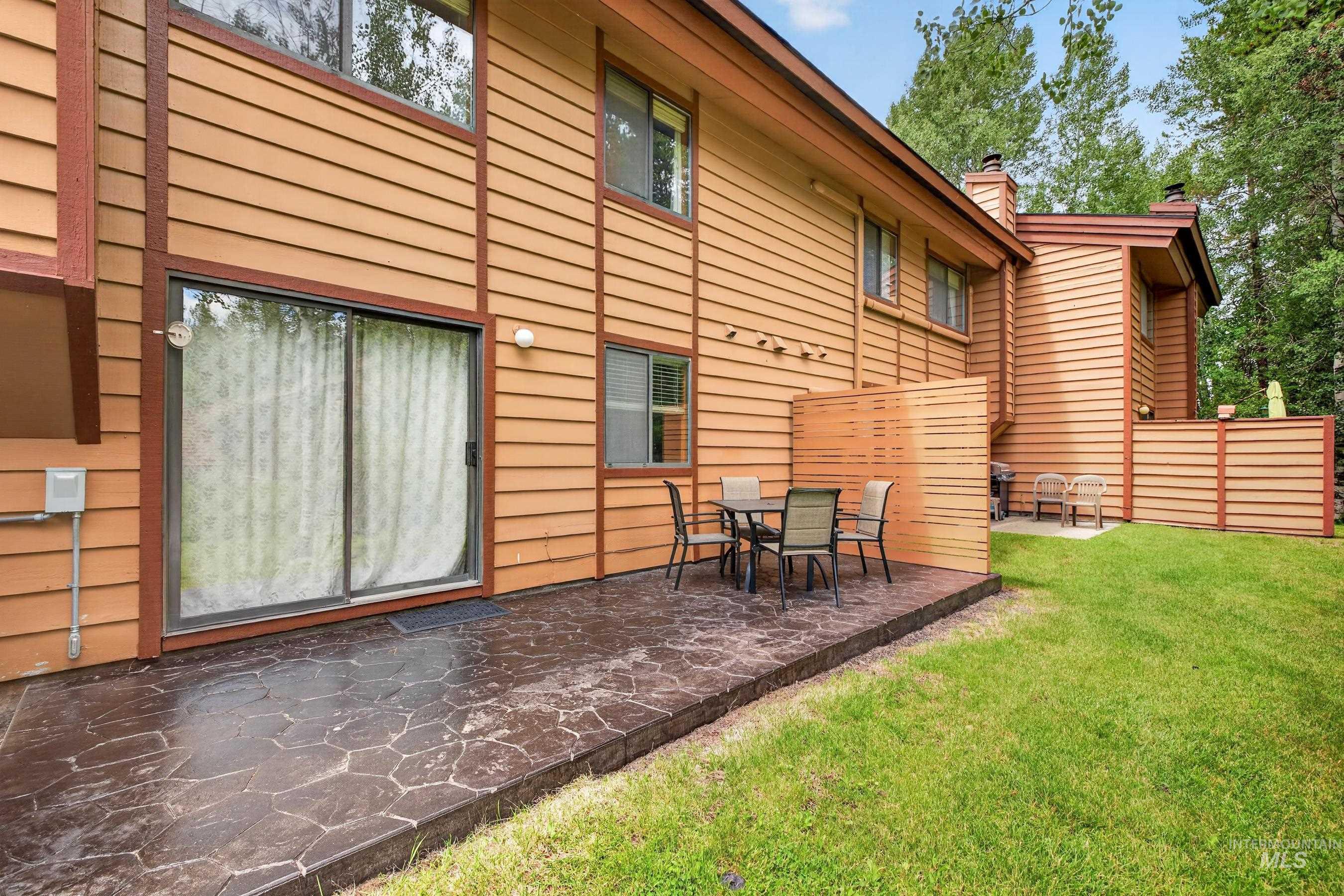 1607 Davis Ave, McCall, Idaho 83638, 2 Bedrooms, 3 Bathrooms, Residential For Sale, Price $534,900,MLS 98993075