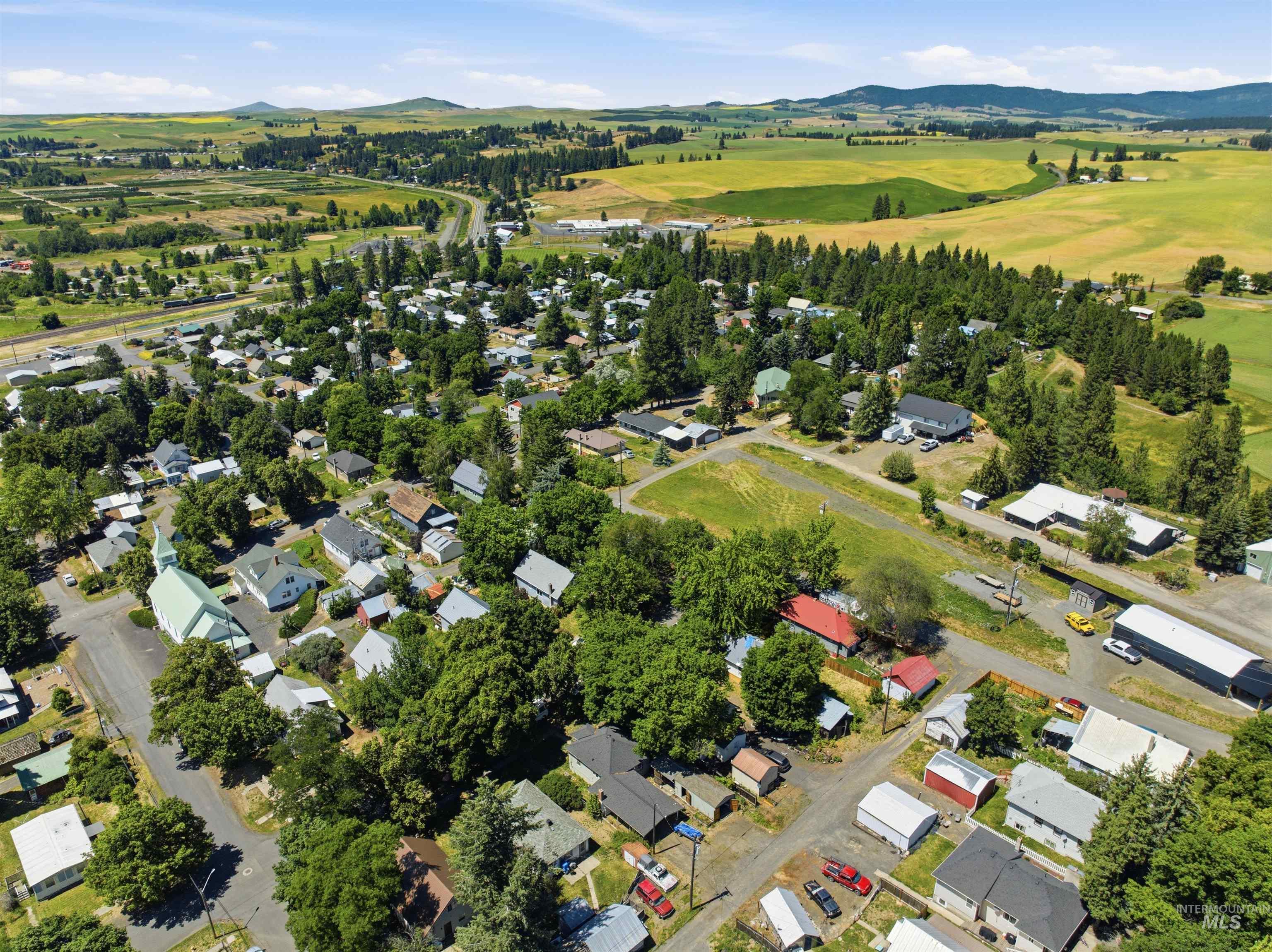 735 Oak St, Potlatch, Idaho 83855, 2 Bedrooms, 1 Bathroom, Residential For Sale, Price $230,000, 98993076