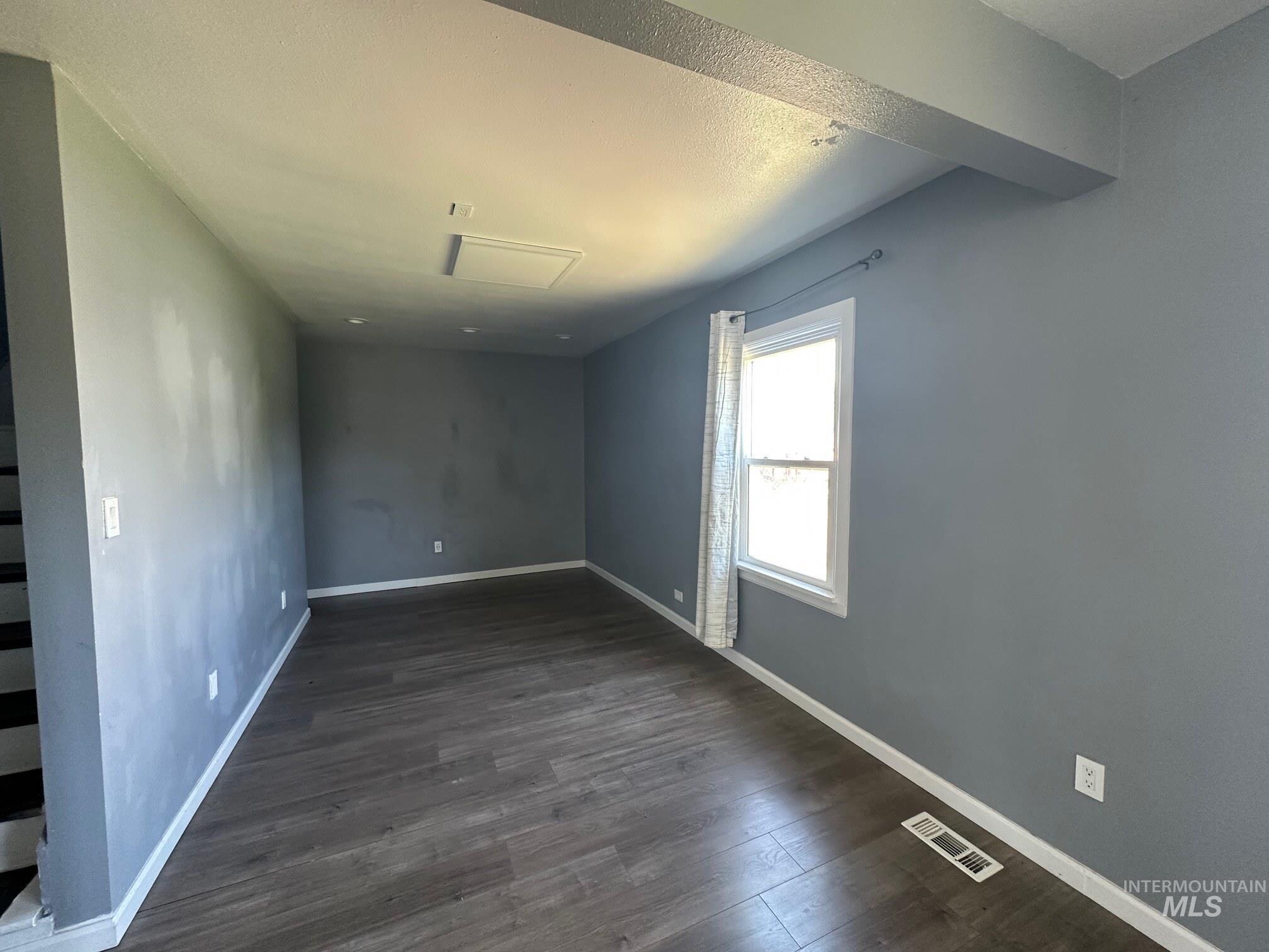 787 SW 3Rd St, Ontario, Oregon 97914, 3 Bedrooms, 2 Bathrooms, Residential For Sale, Price $285,000, 98993077