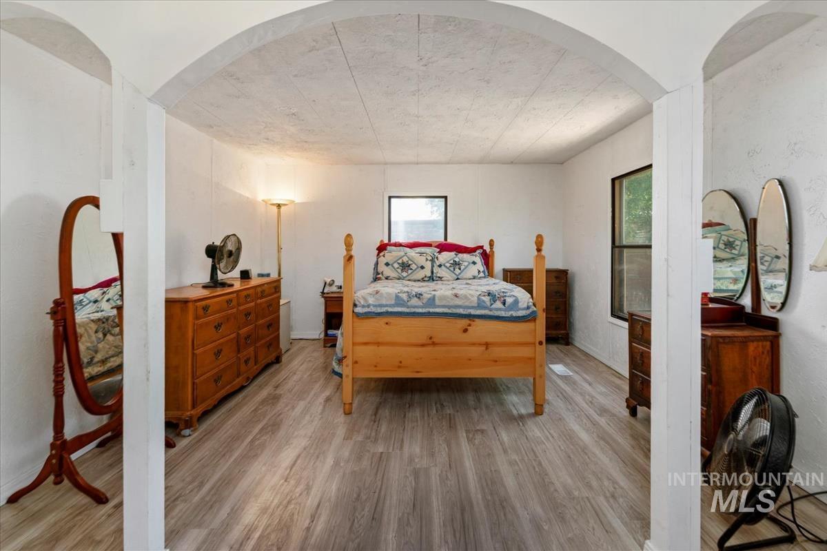 1160 W Concord, Boise, Idaho 83706, 2 Bedrooms, 2 Bathrooms, Residential For Sale, Price $107,000,MLS 98993078