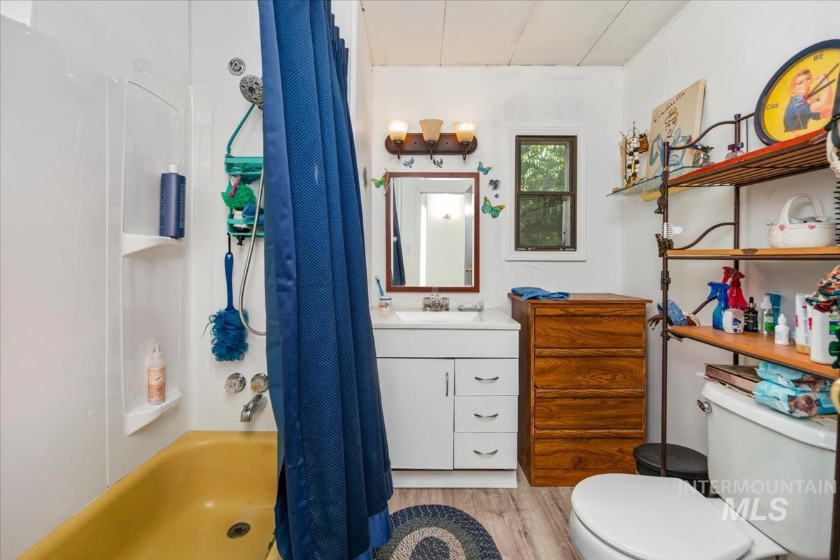 1160 W Concord, Boise, Idaho 83706, 2 Bedrooms, 2 Bathrooms, Residential For Sale, Price $107,000,MLS 98993078