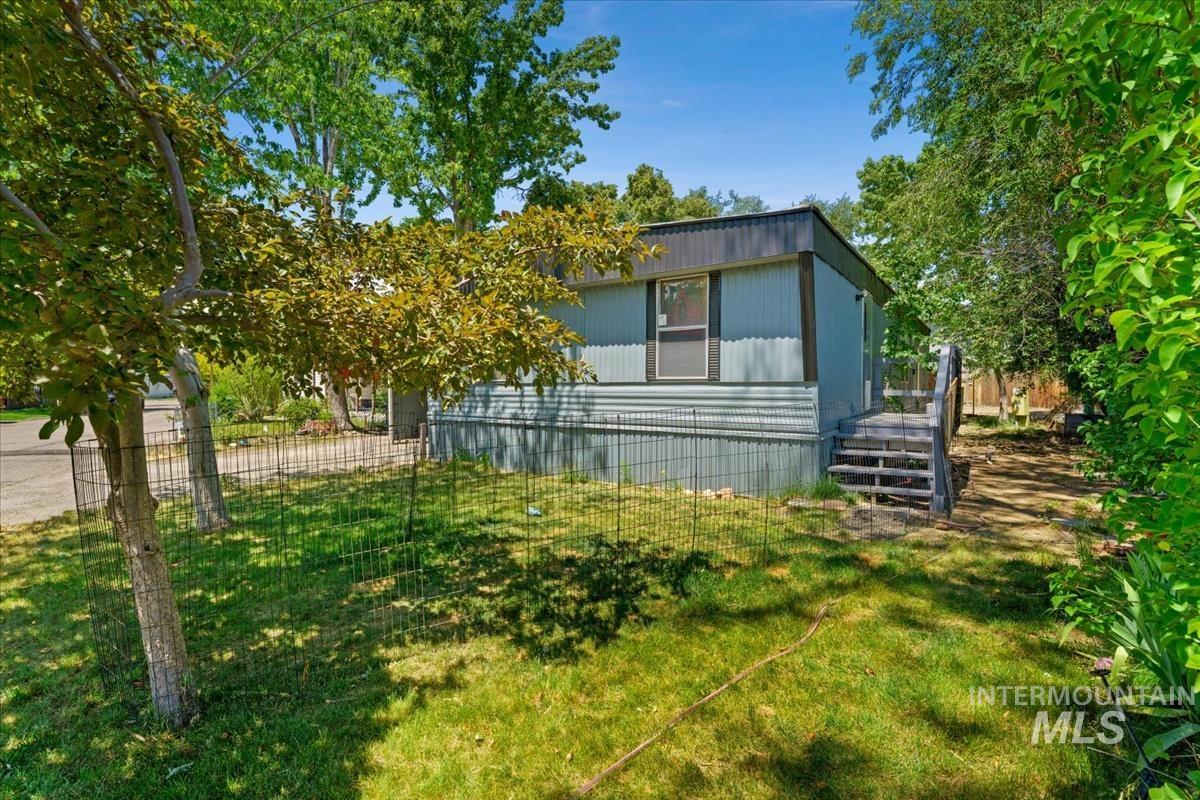 1160 W Concord, Boise, Idaho 83706, 2 Bedrooms, 2 Bathrooms, Residential For Sale, Price $107,000,MLS 98993078
