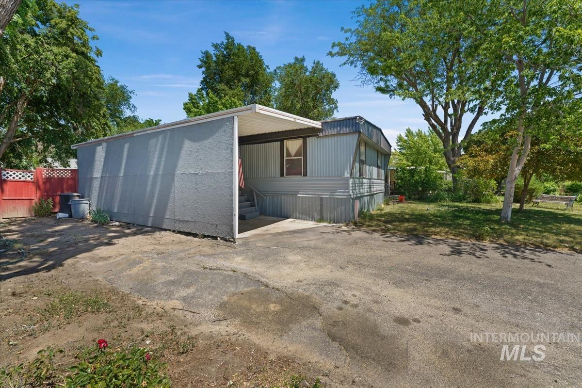 1160 W Concord, Boise, Idaho 83706, 2 Bedrooms, 2 Bathrooms, Residential For Sale, Price $107,000,MLS 98993078
