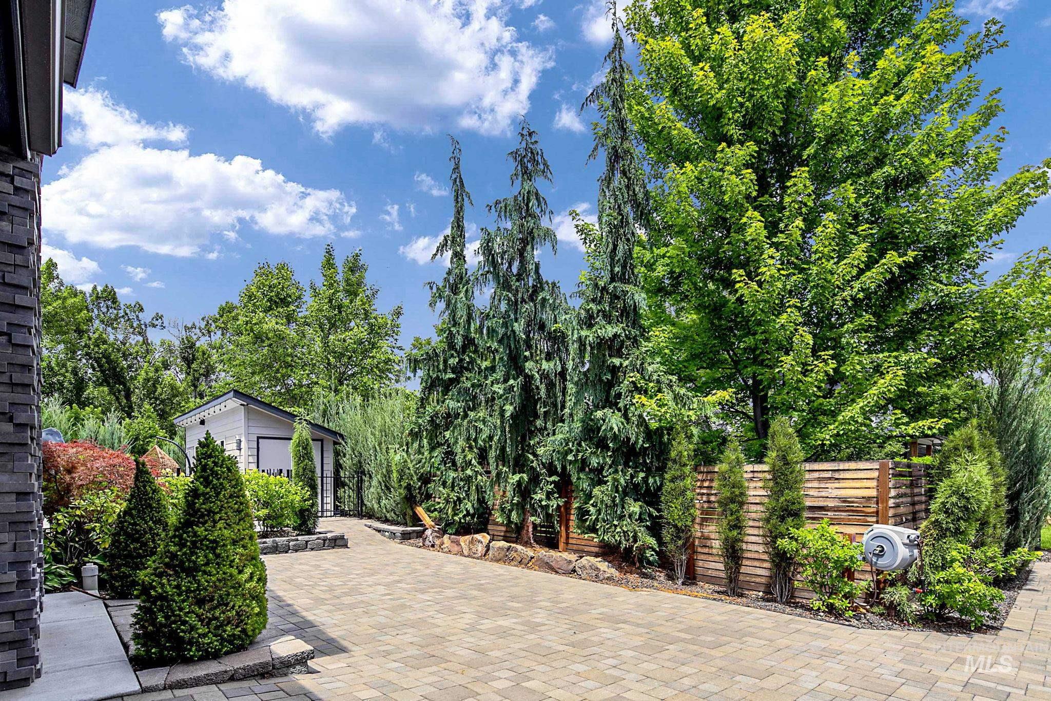 4123 W Garnet, Boise, Idaho 83703, 3 Bedrooms, 2.5 Bathrooms, Residential For Sale, Price $1,200,000,MLS 98993079