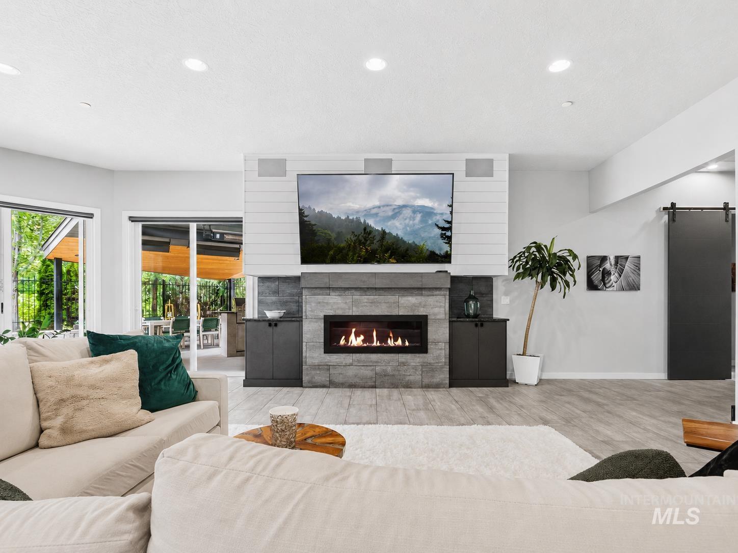 4123 W Garnet, Boise, Idaho 83703, 3 Bedrooms, 2.5 Bathrooms, Residential For Sale, Price $1,200,000,MLS 98993079