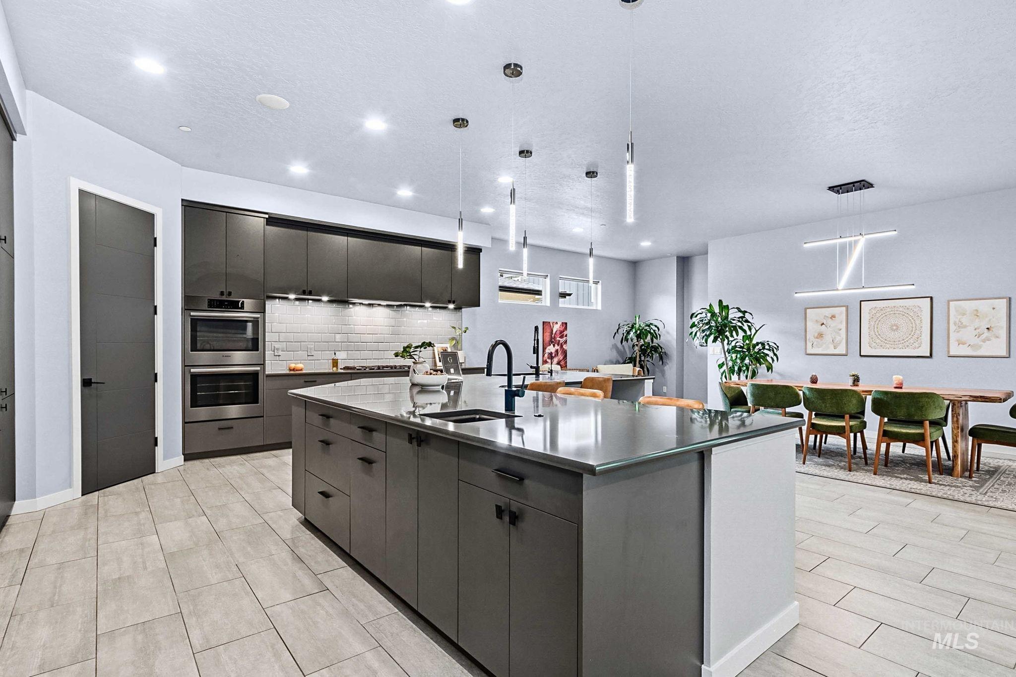 4123 W Garnet, Boise, Idaho 83703, 3 Bedrooms, 2.5 Bathrooms, Residential For Sale, Price $1,200,000,MLS 98993079