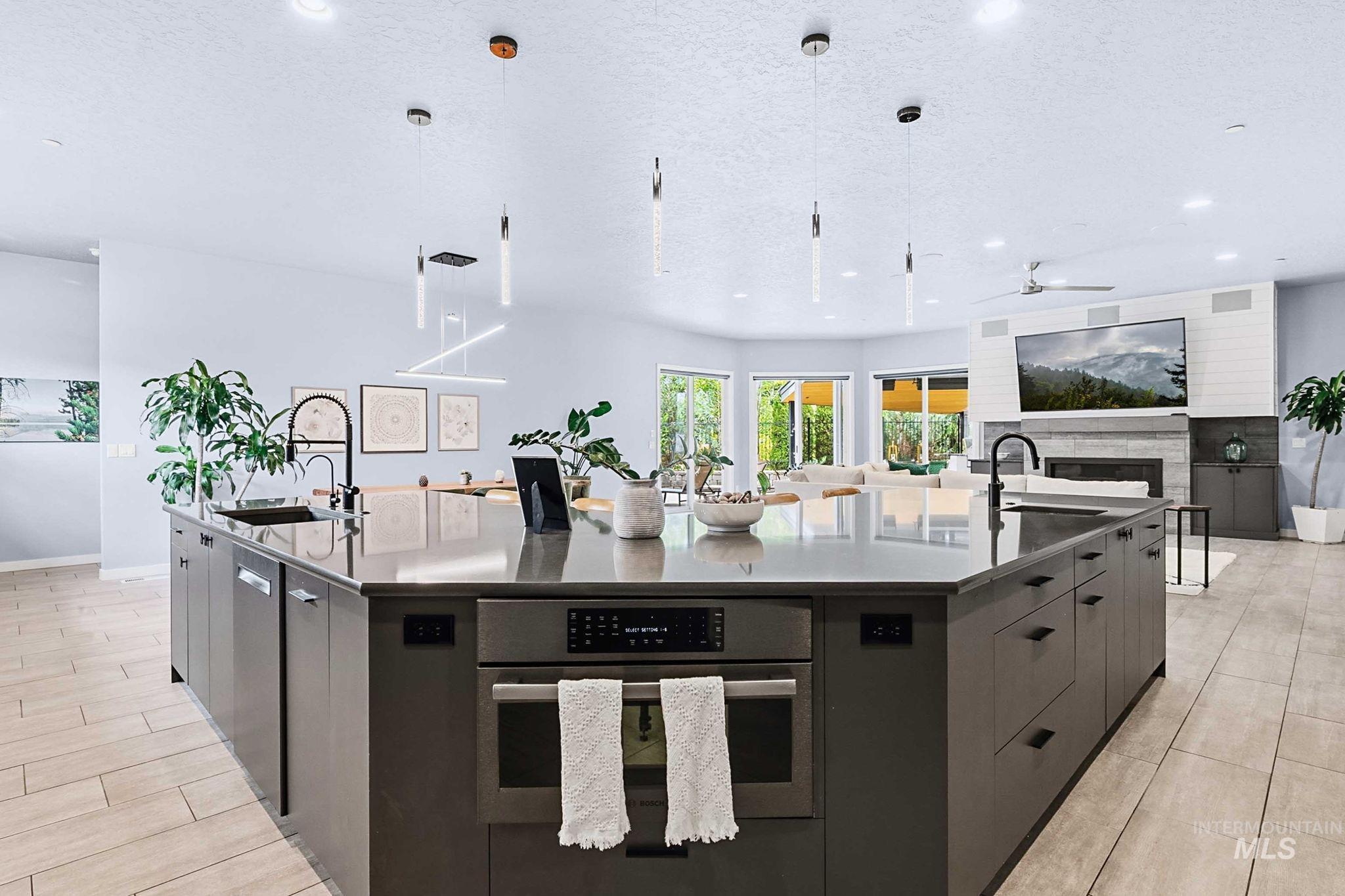 4123 W Garnet, Boise, Idaho 83703, 3 Bedrooms, 2.5 Bathrooms, Residential For Sale, Price $1,200,000,MLS 98993079