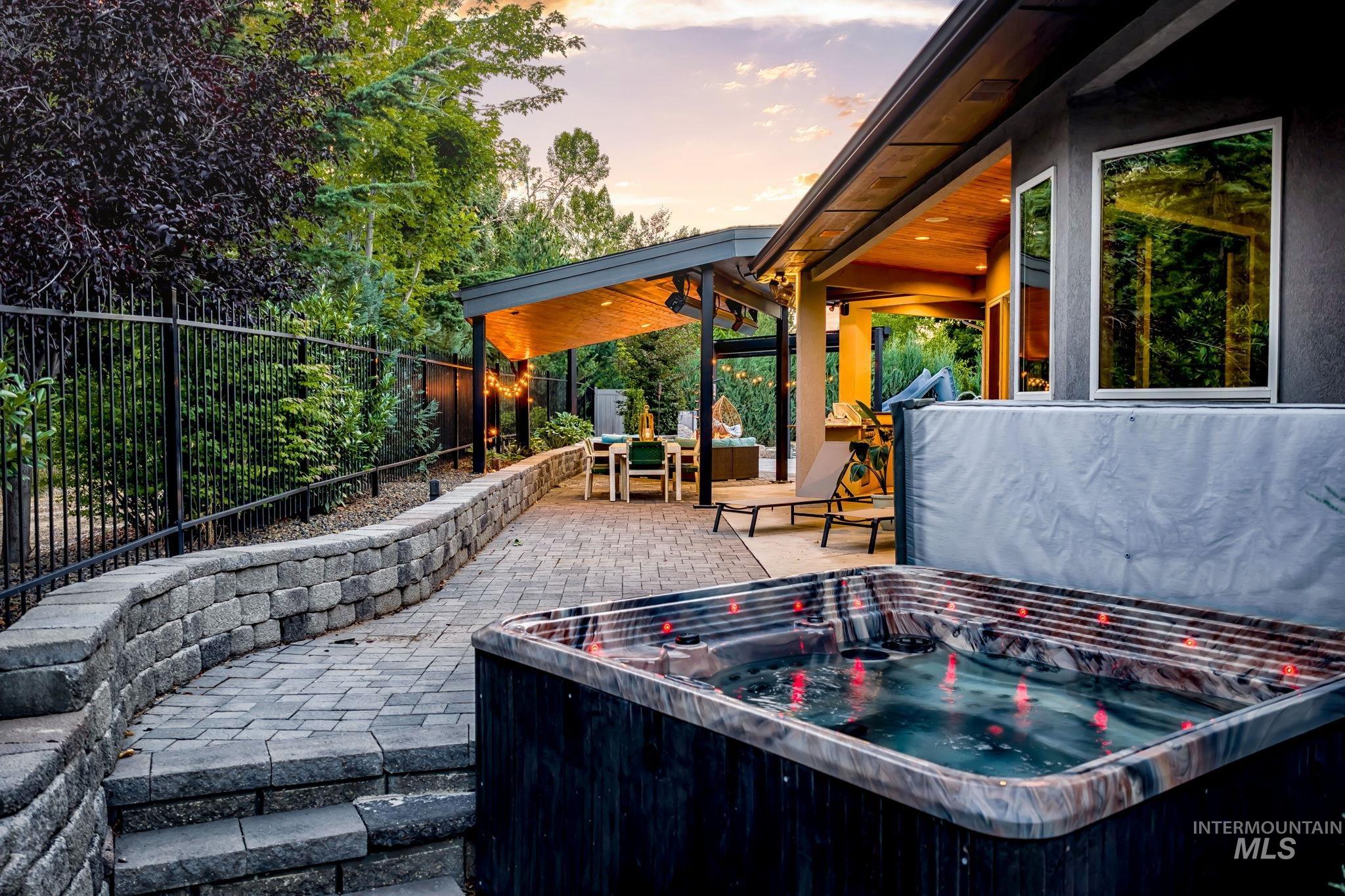 4123 W Garnet, Boise, Idaho 83703, 3 Bedrooms, 2.5 Bathrooms, Residential For Sale, Price $1,200,000,MLS 98993079
