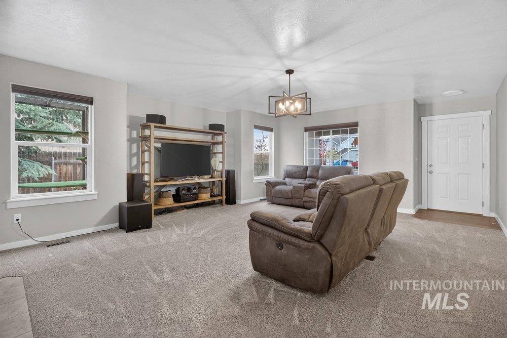 5403 N. Beaham Ave., Meridian, Idaho 83646, 5 Bedrooms, 2.5 Bathrooms, Residential For Sale, Price $525,000, 98993081