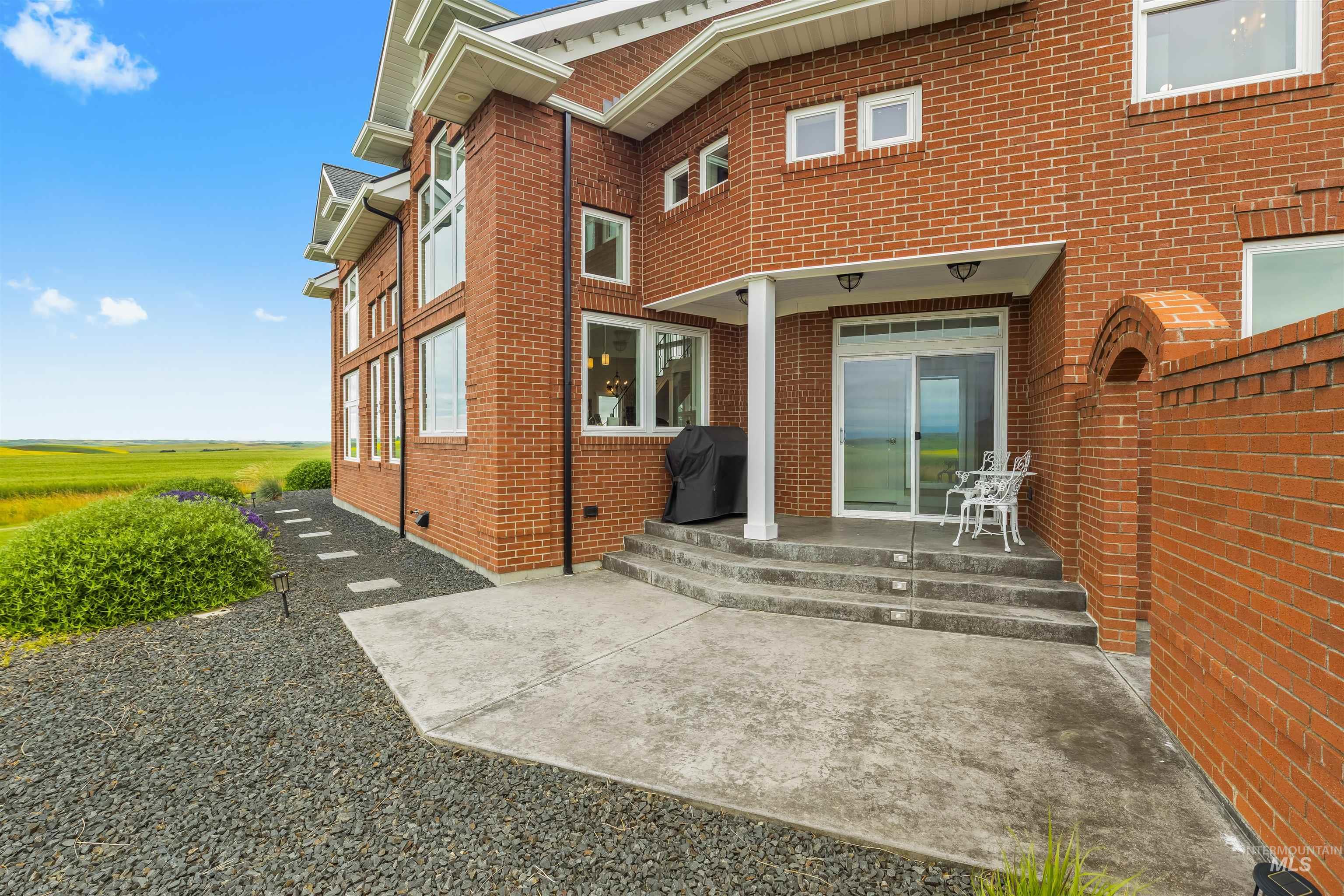 1515 Uniontown Rd, Genesee, Idaho 83832, 5 Bedrooms, 4 Bathrooms, Residential For Sale, Price $1,790,000,MLS 98993082