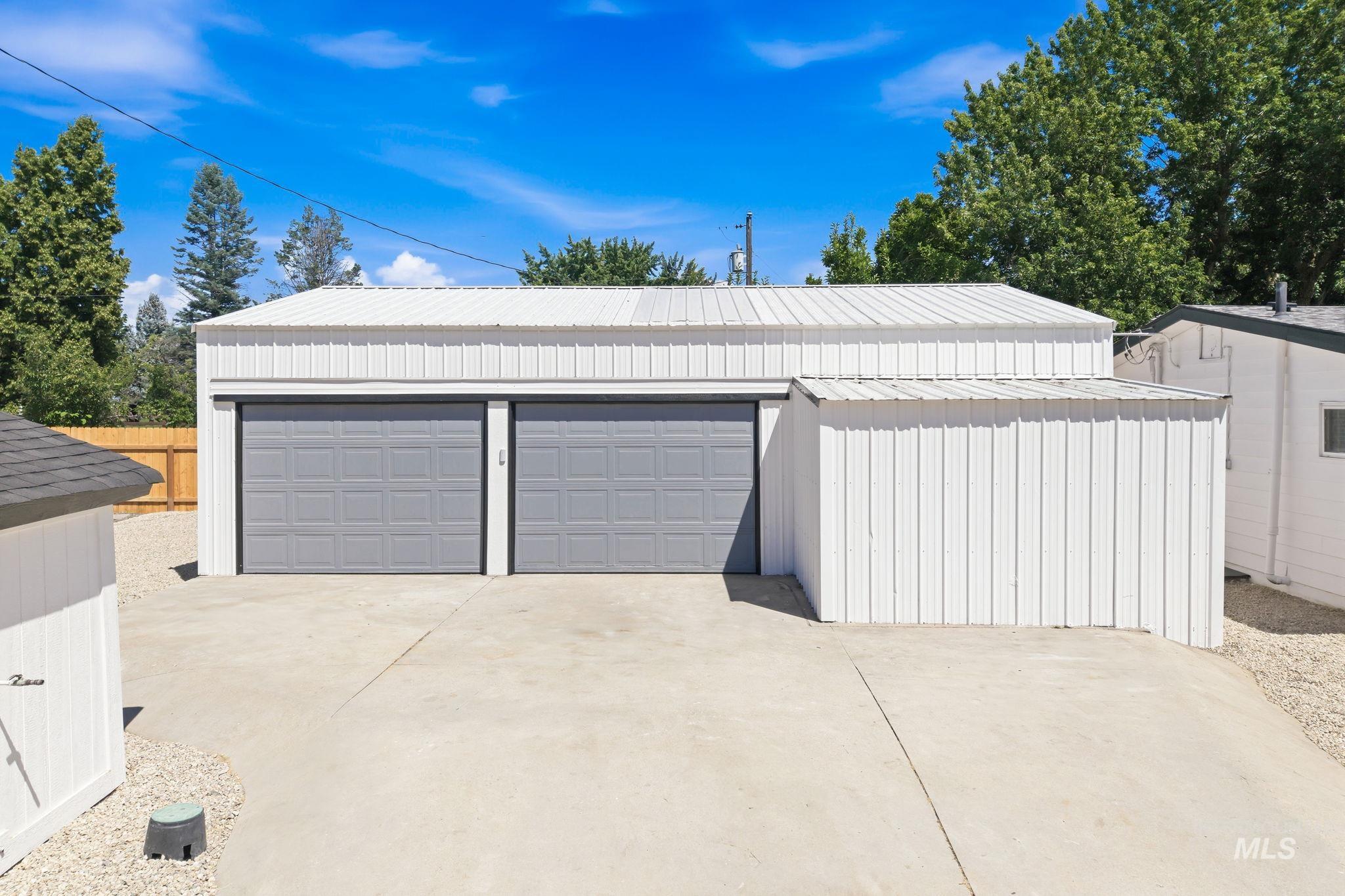 2152 S Artesian Rd, Eagle, Idaho 83616, 3 Bedrooms, 2 Bathrooms, Residential For Sale, Price $749,990,MLS 98993083