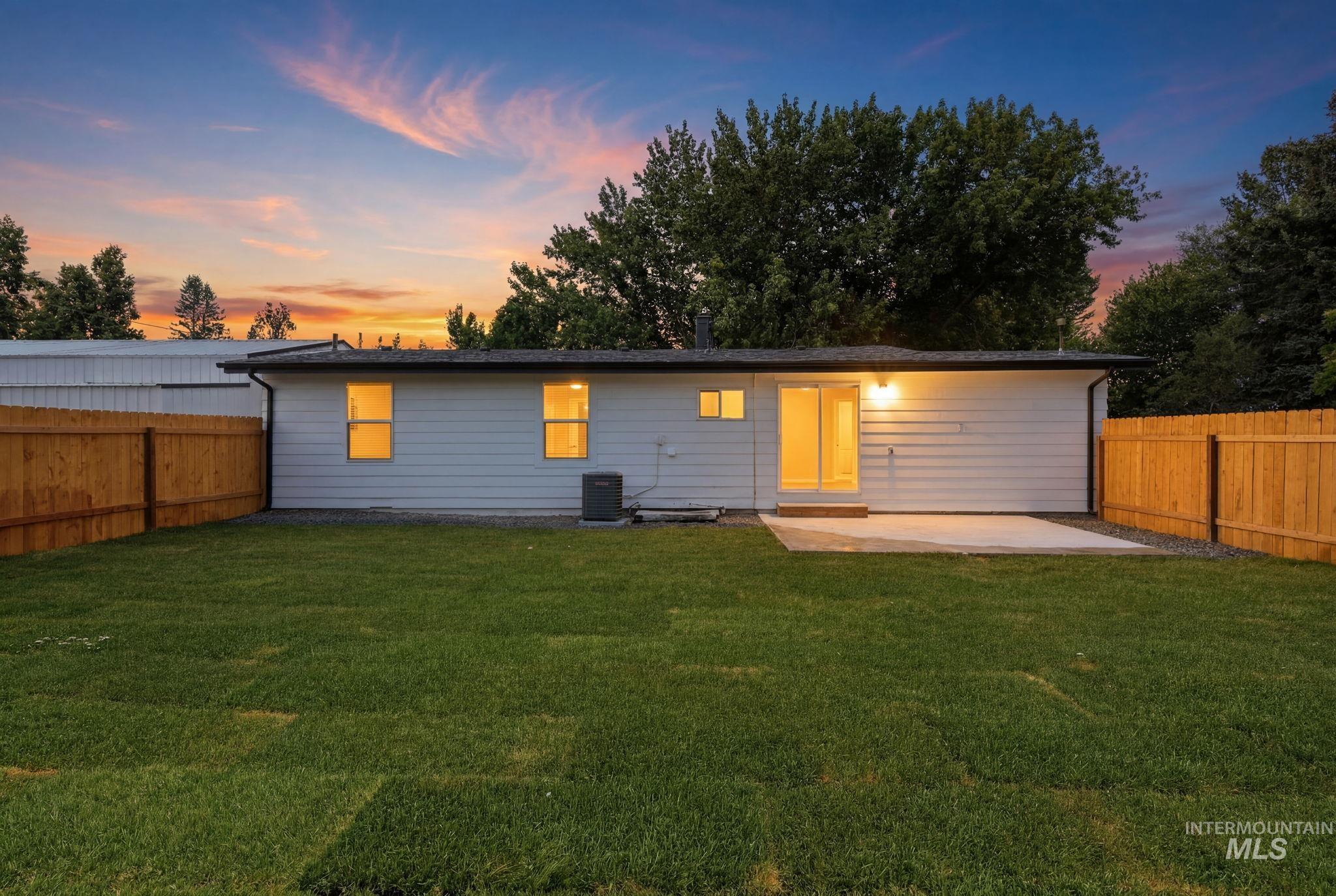 2152 S Artesian Rd, Eagle, Idaho 83616, 3 Bedrooms, 2 Bathrooms, Residential For Sale, Price $749,990,MLS 98993083