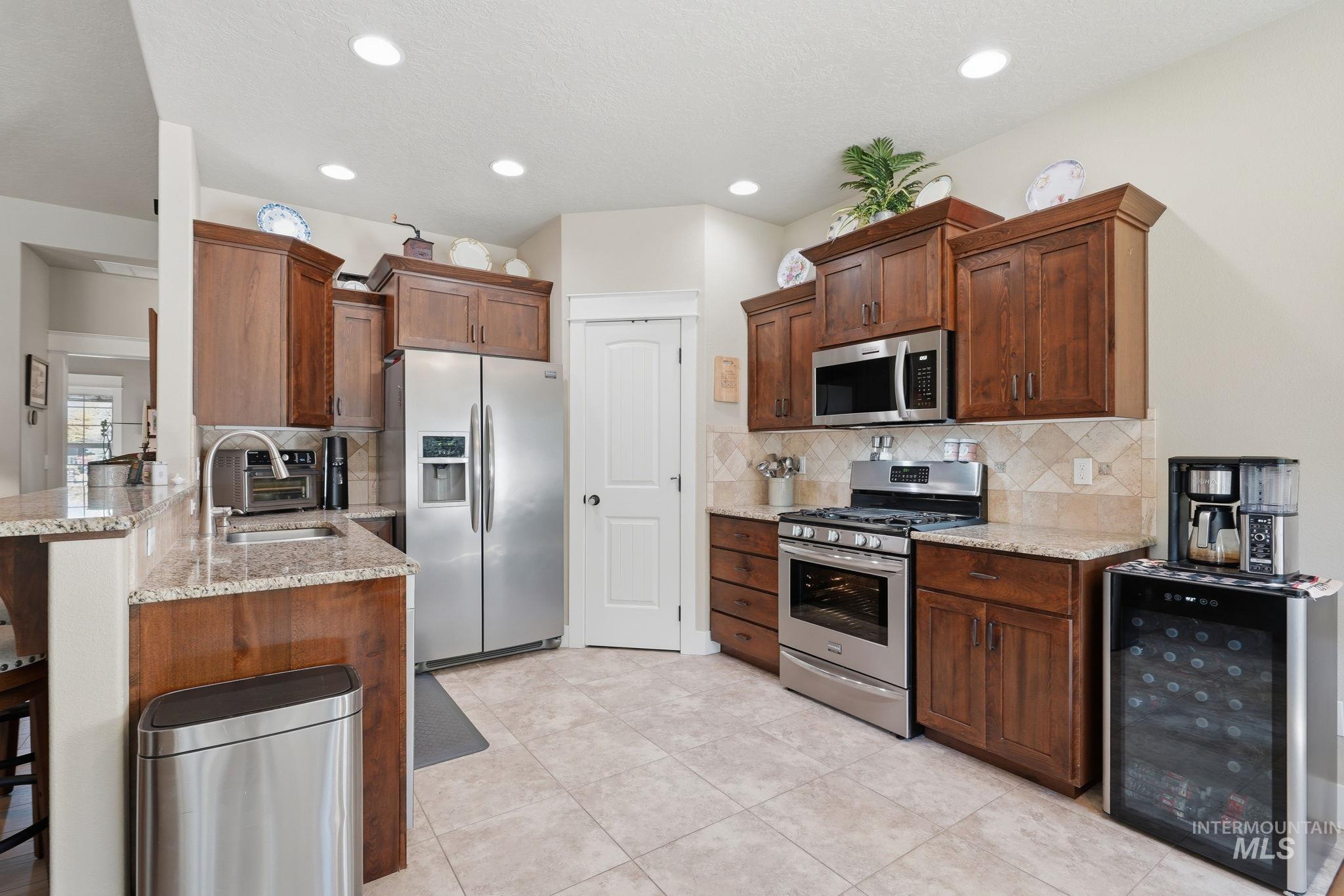 728 W Heather Woods Dr., Nampa, Idaho 83686, 3 Bedrooms, 2 Bathrooms, Residential For Sale, Price $469,900, 98993084