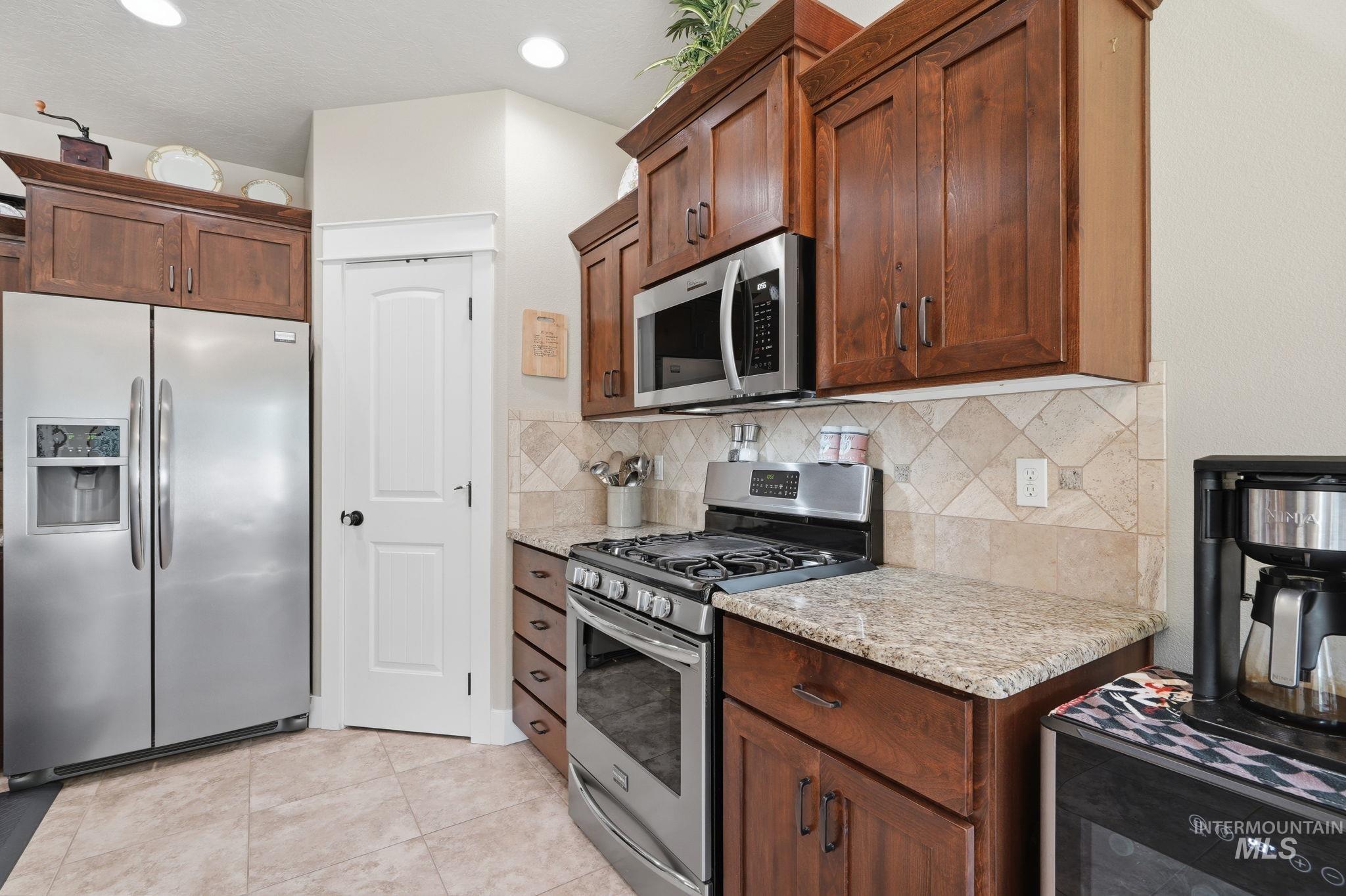 728 W Heather Woods Dr., Nampa, Idaho 83686, 3 Bedrooms, 2 Bathrooms, Residential For Sale, Price $469,900, 98993084