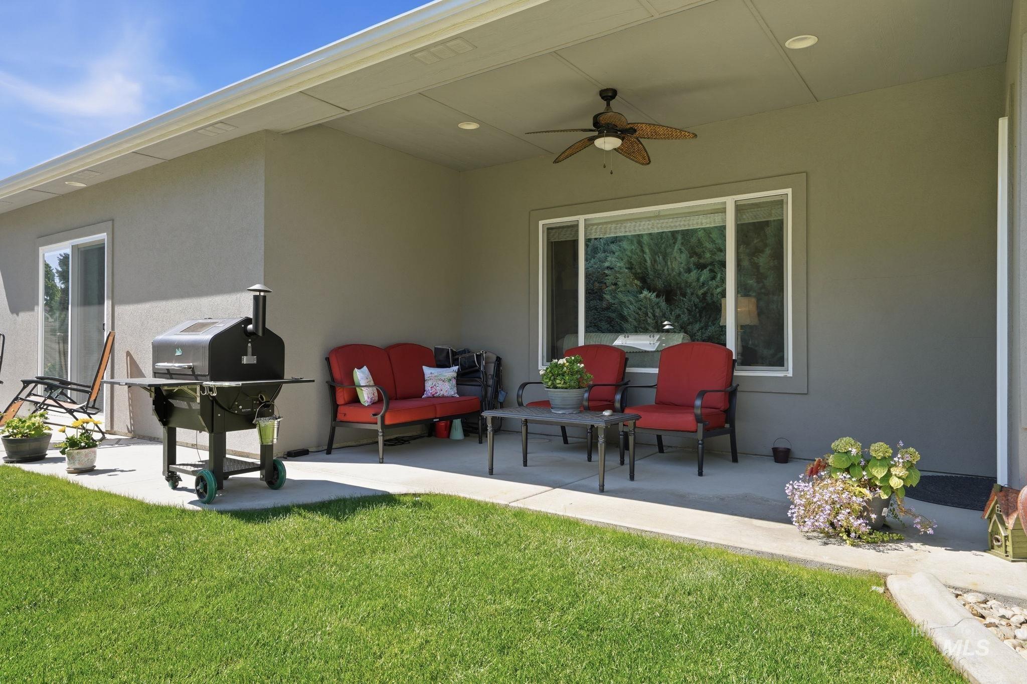 728 W Heather Woods Dr., Nampa, Idaho 83686, 3 Bedrooms, 2 Bathrooms, Residential For Sale, Price $469,900, 98993084