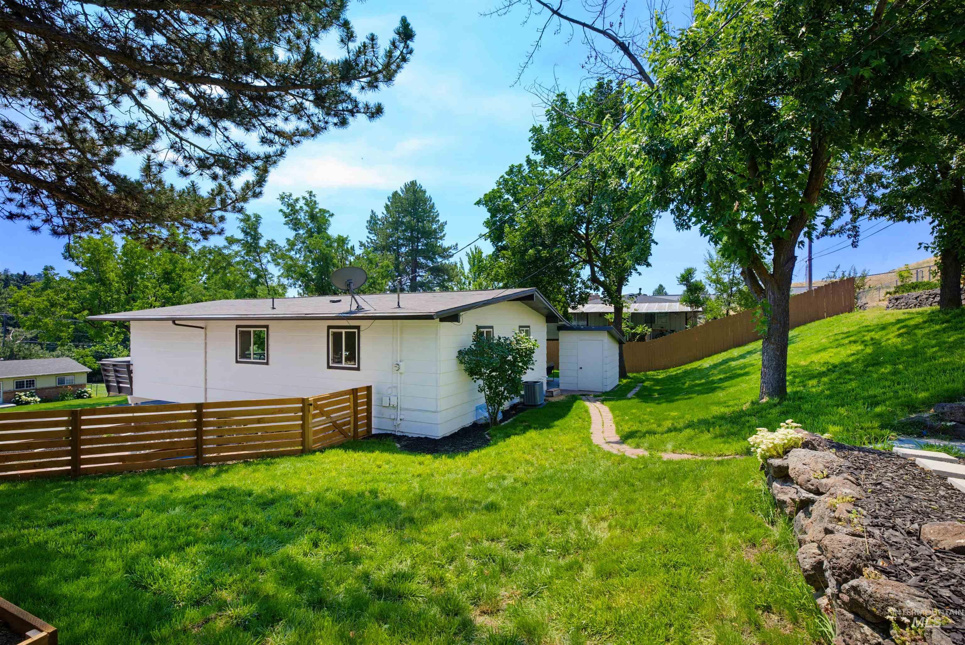 2831 N Bogus Basin Rd, Boise, Idaho 83702, 5 Bedrooms, 2 Bathrooms, Residential For Sale, Price $699,900, 98993086