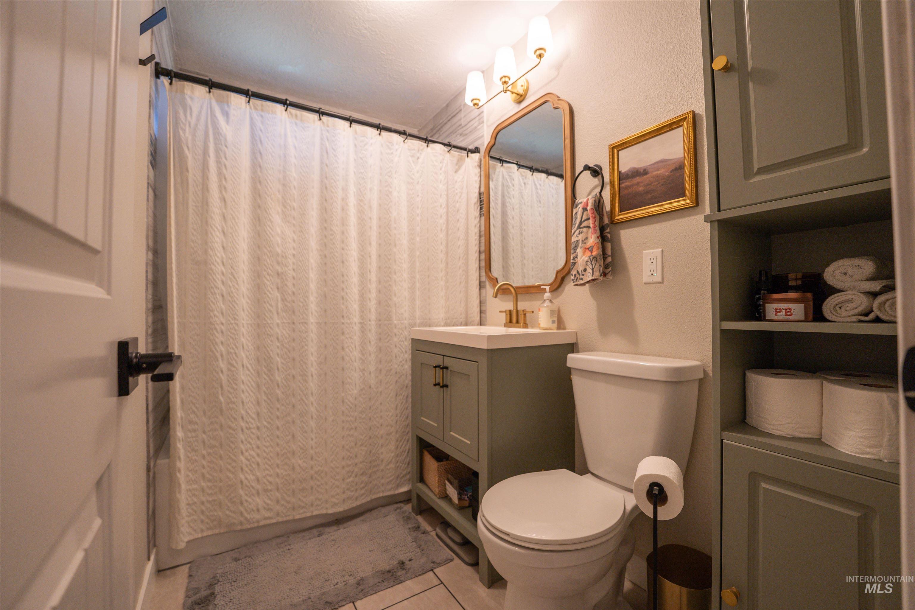 4719 W Richardson St., Boise, Idaho 83705, 3 Bedrooms, 1 Bathroom, Residential For Sale, Price $439,900, 98993087