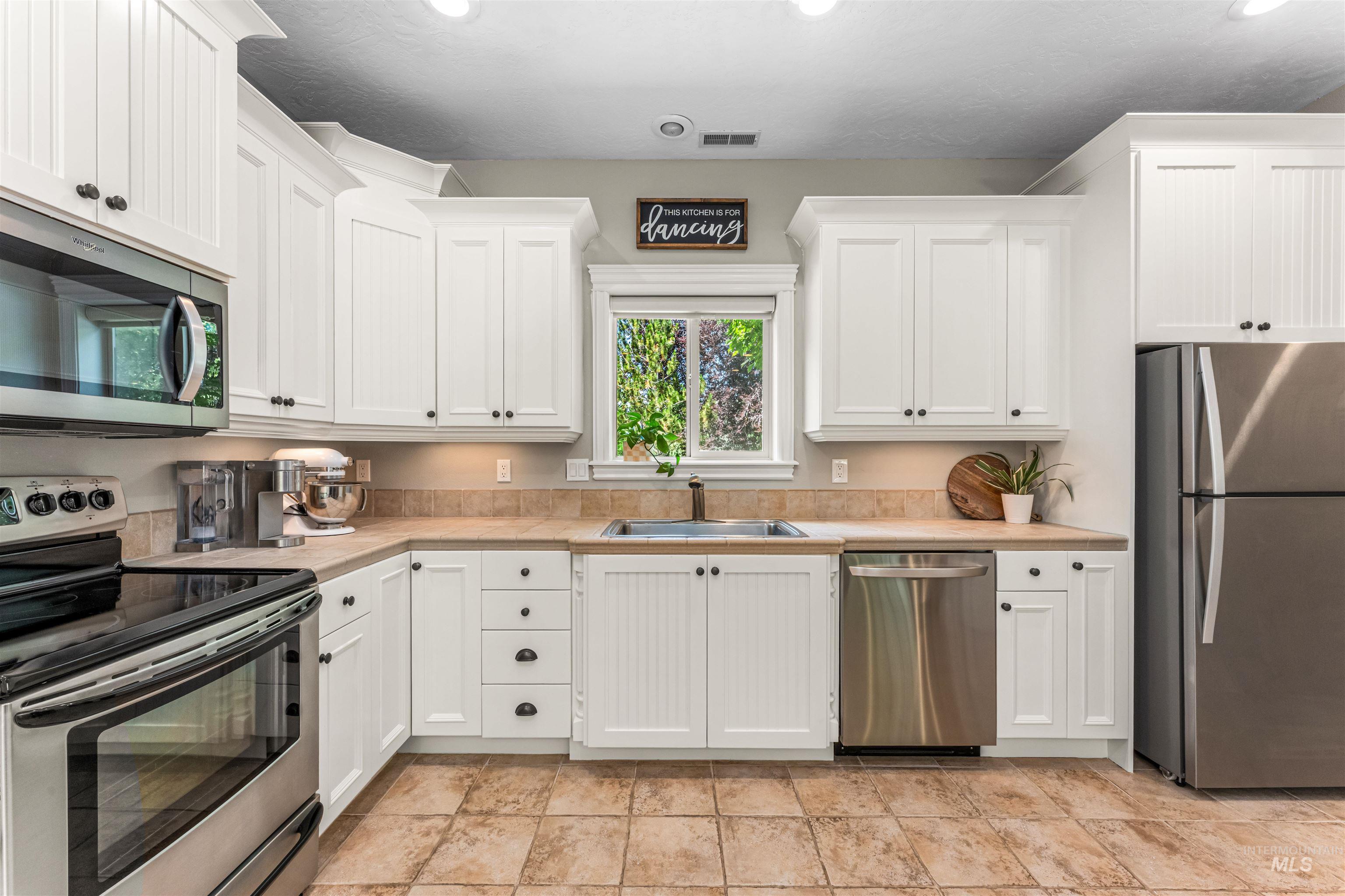 704 N White Sage Way, Eagle, Idaho 83616, 6 Bedrooms, 5.5 Bathrooms, Residential For Sale, Price $2,199,000,MLS 98993091