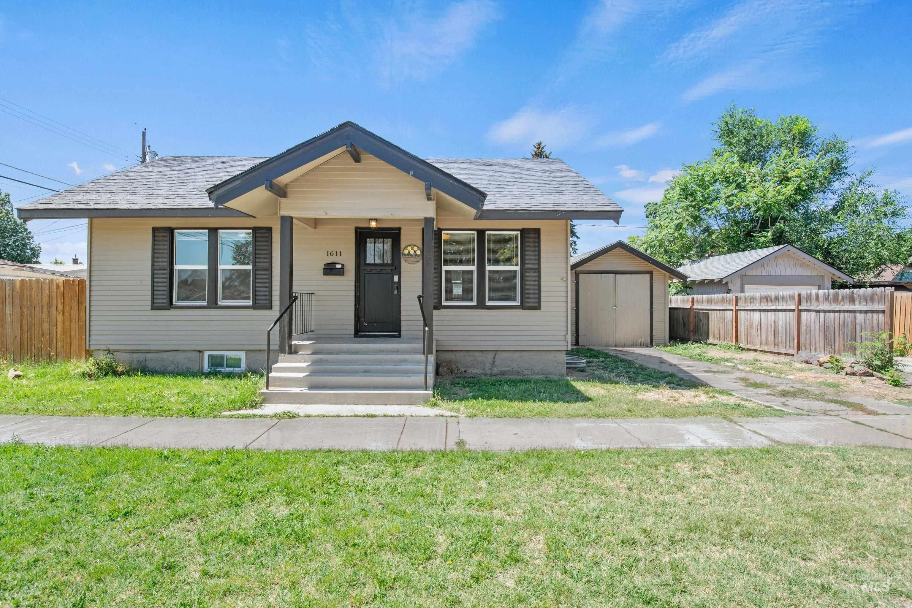 1611 4th St S, Nampa, Idaho 83651, 3 Bedrooms, 1 Bathroom, Residential For Sale, Price $305,000, 98993092