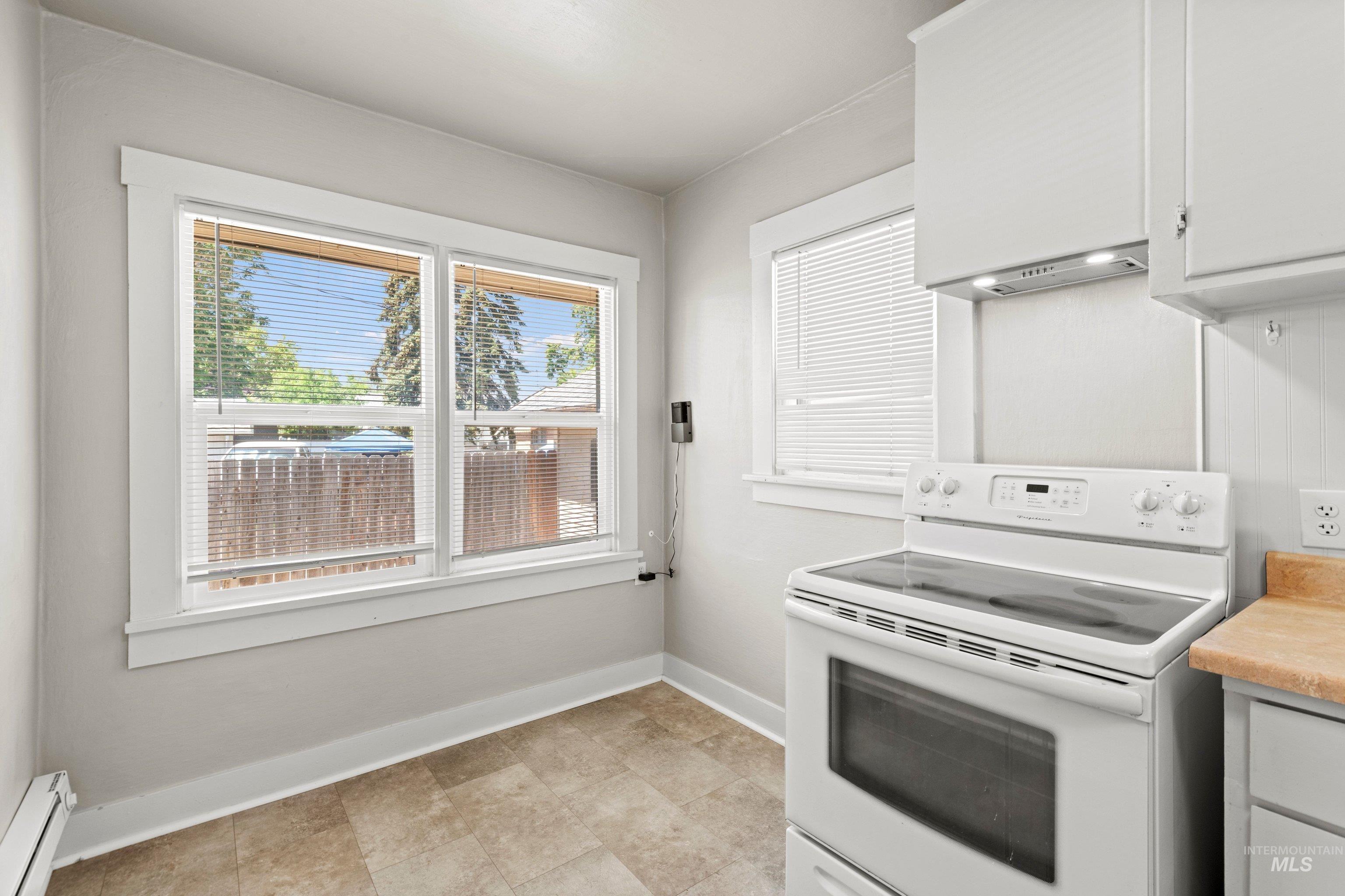 1611 4th St S, Nampa, Idaho 83651, 3 Bedrooms, 1 Bathroom, Residential For Sale, Price $305,000, 98993092