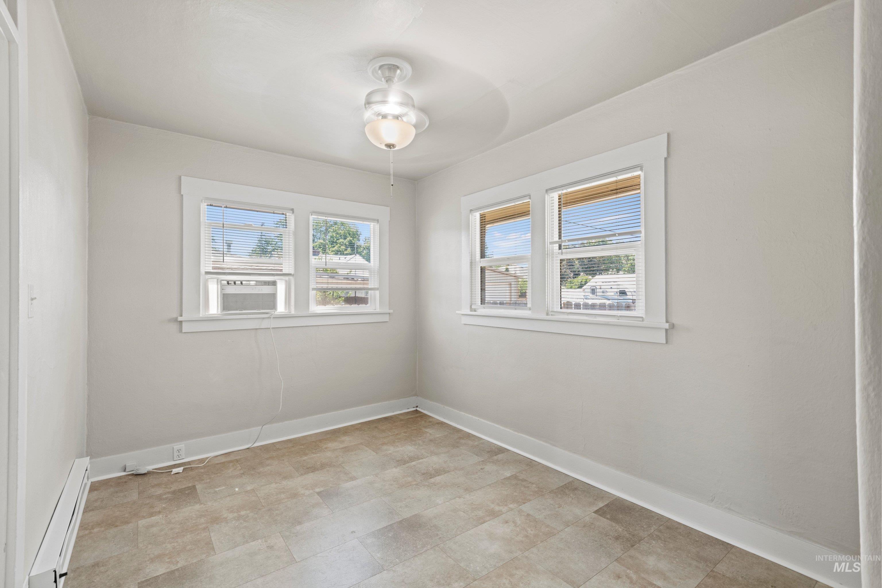 1611 4th St S, Nampa, Idaho 83651, 3 Bedrooms, 1 Bathroom, Residential For Sale, Price $305,000, 98993092