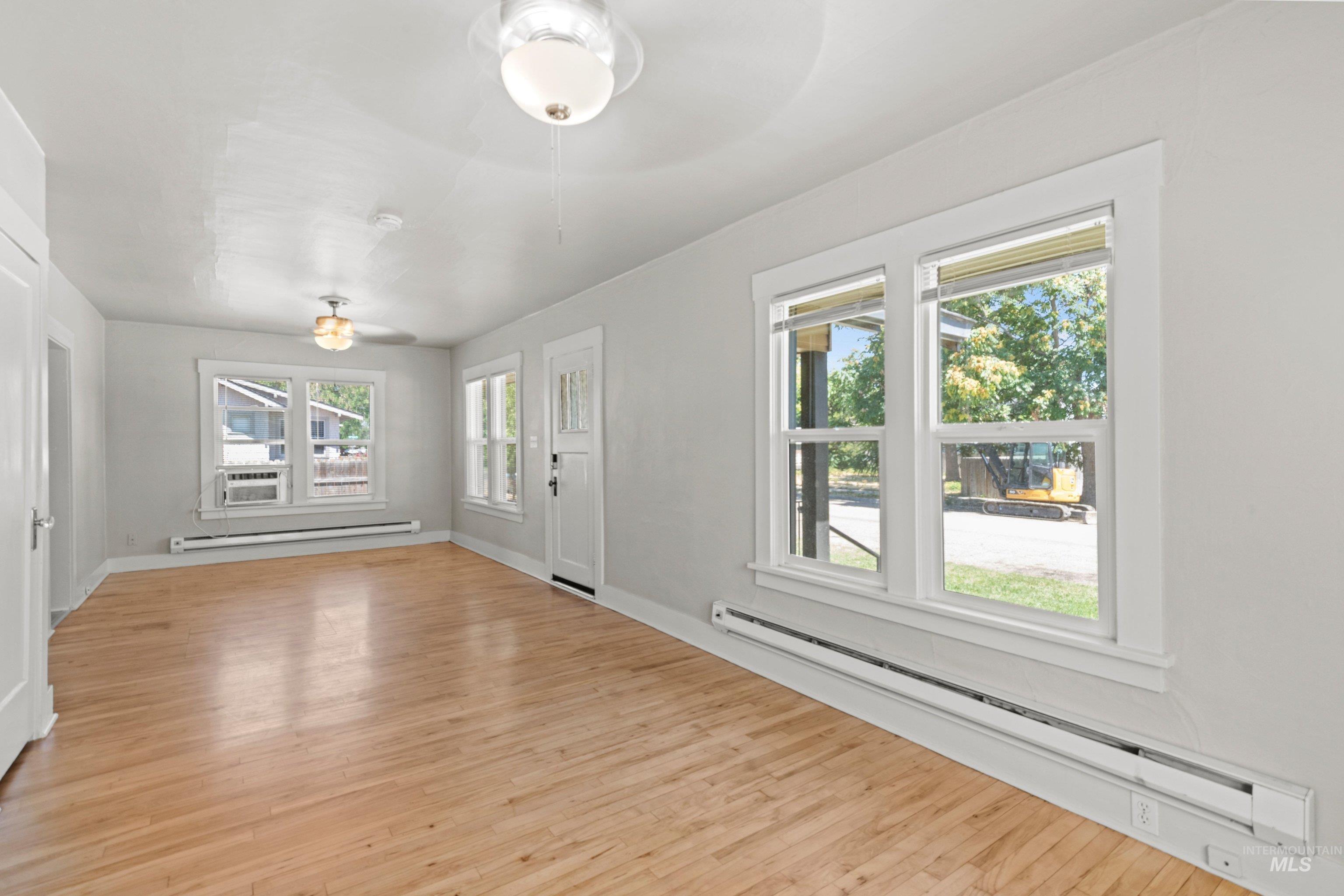 1611 4th St S, Nampa, Idaho 83651, 3 Bedrooms, 1 Bathroom, Residential For Sale, Price $305,000, 98993092