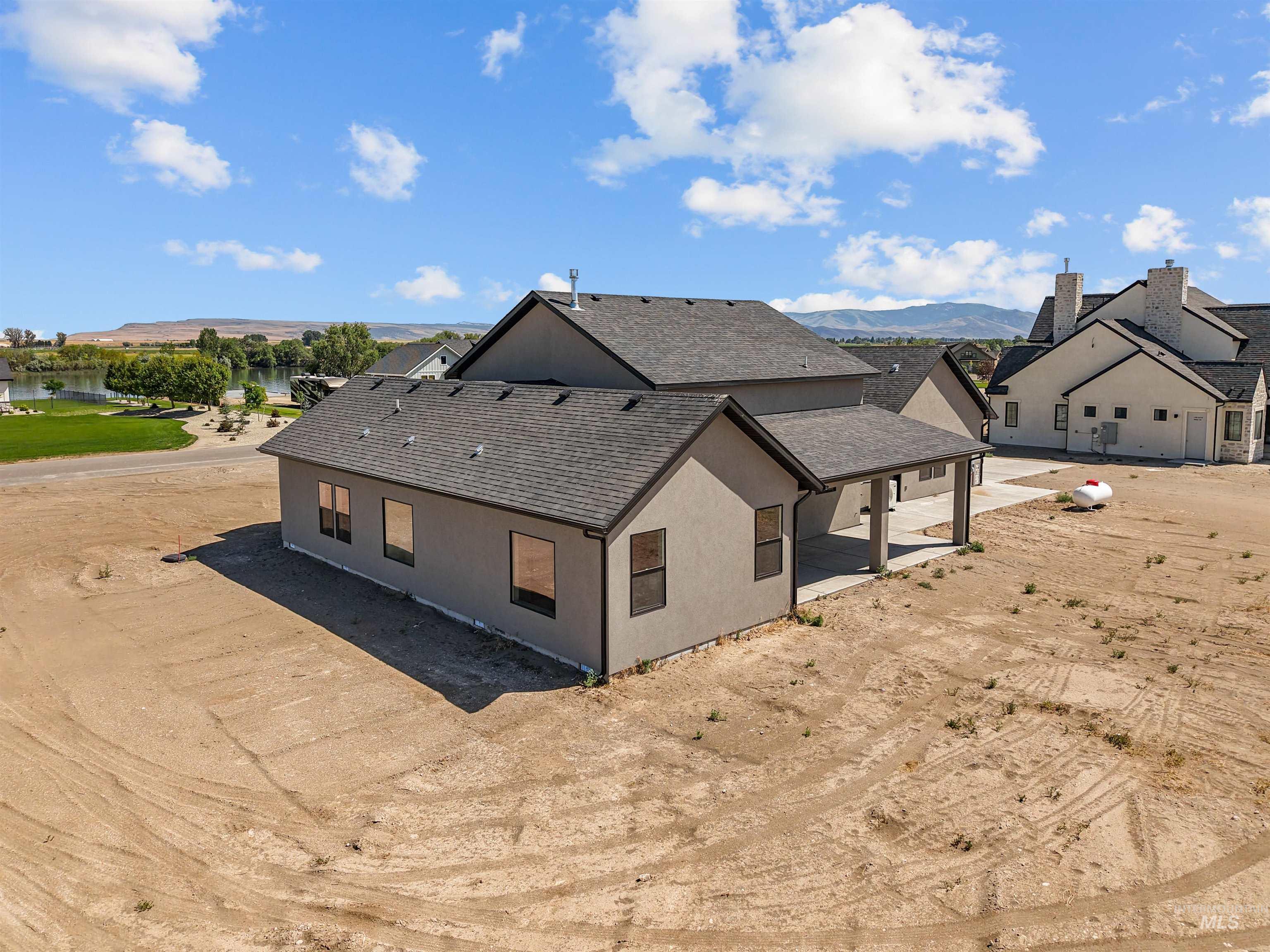 17 Skyline Dr, Rupert, Idaho 83350, 3 Bedrooms, 2 Bathrooms, Residential For Sale, Price $700,000, 98993094