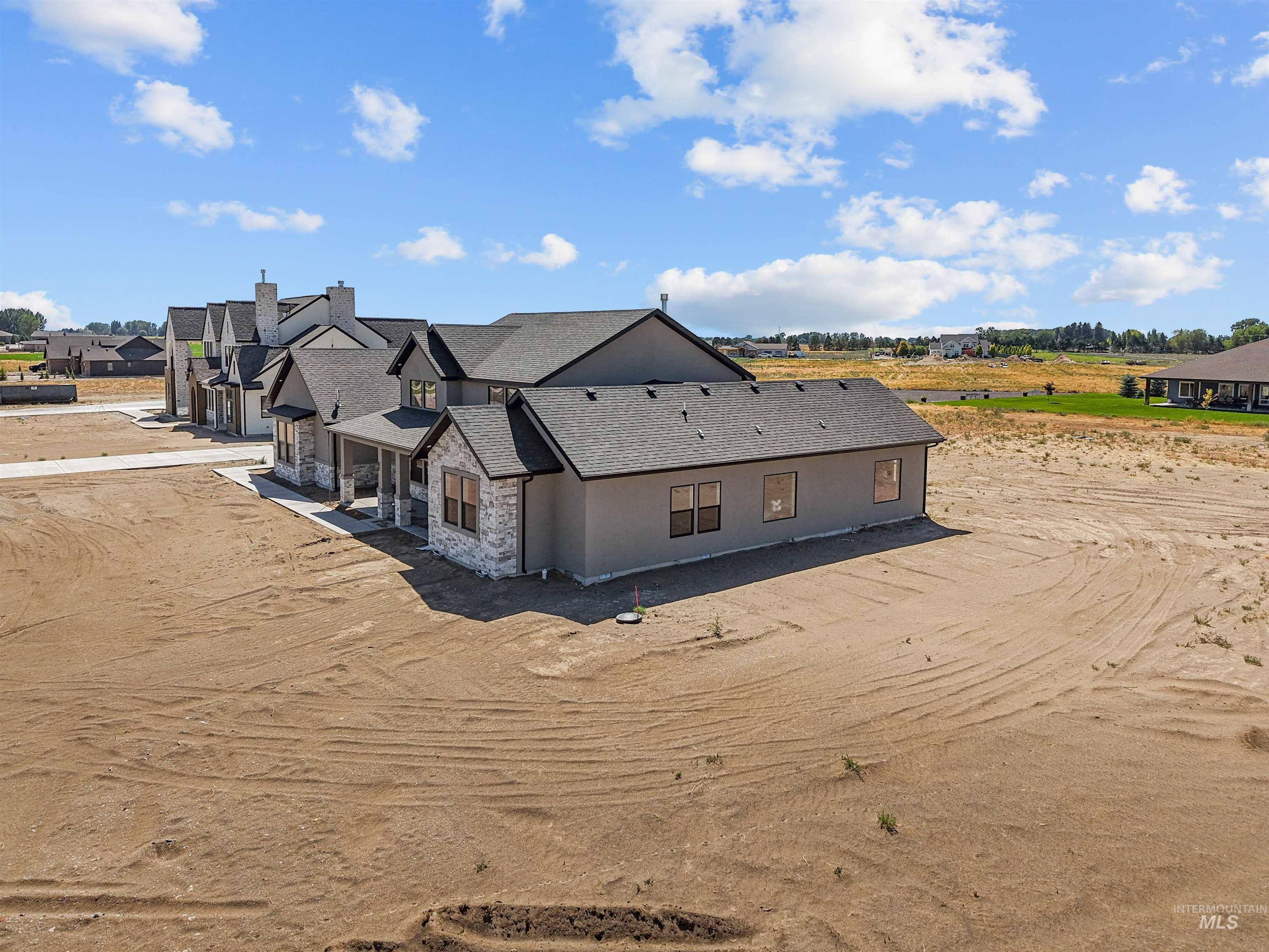 17 Skyline Dr, Rupert, Idaho 83350, 3 Bedrooms, 2 Bathrooms, Residential For Sale, Price $700,000, 98993094