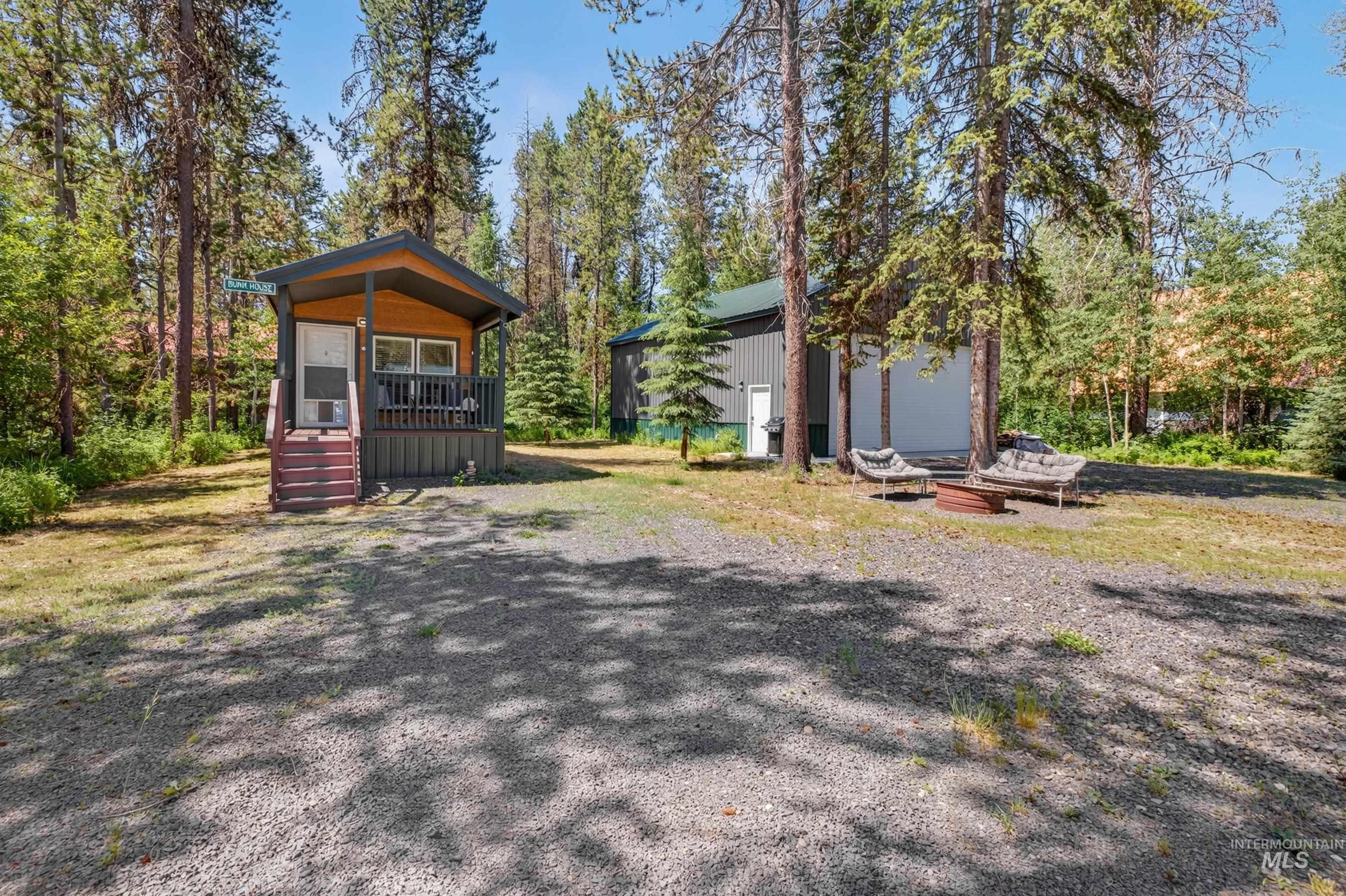 185 Dutch Oven Lane, Donnelly, Idaho 83615, 3 Bedrooms, 2 Bathrooms, Residential For Sale, Price $670,000, 98993098
