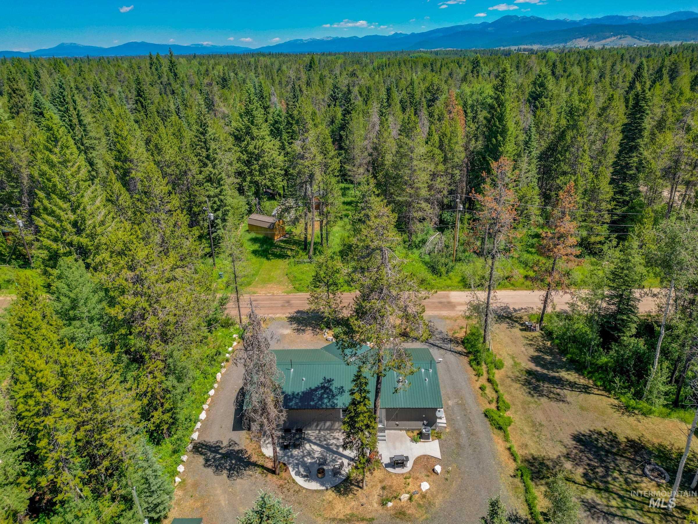 185 Dutch Oven Lane, Donnelly, Idaho 83615, 3 Bedrooms, 2 Bathrooms, Residential For Sale, Price $670,000, 98993098