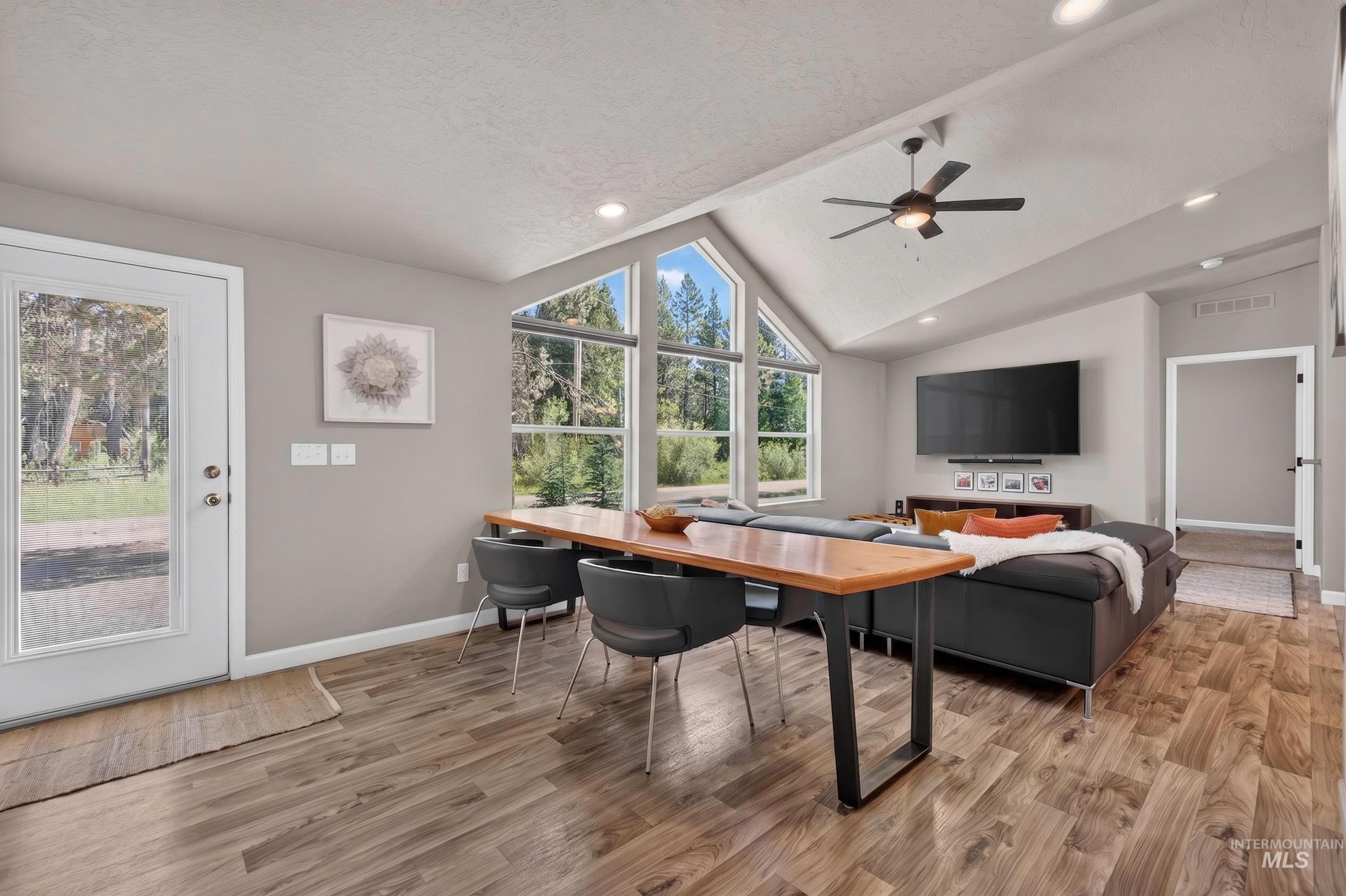 185 Dutch Oven Lane, Donnelly, Idaho 83615, 3 Bedrooms, 2 Bathrooms, Residential For Sale, Price $670,000, 98993098