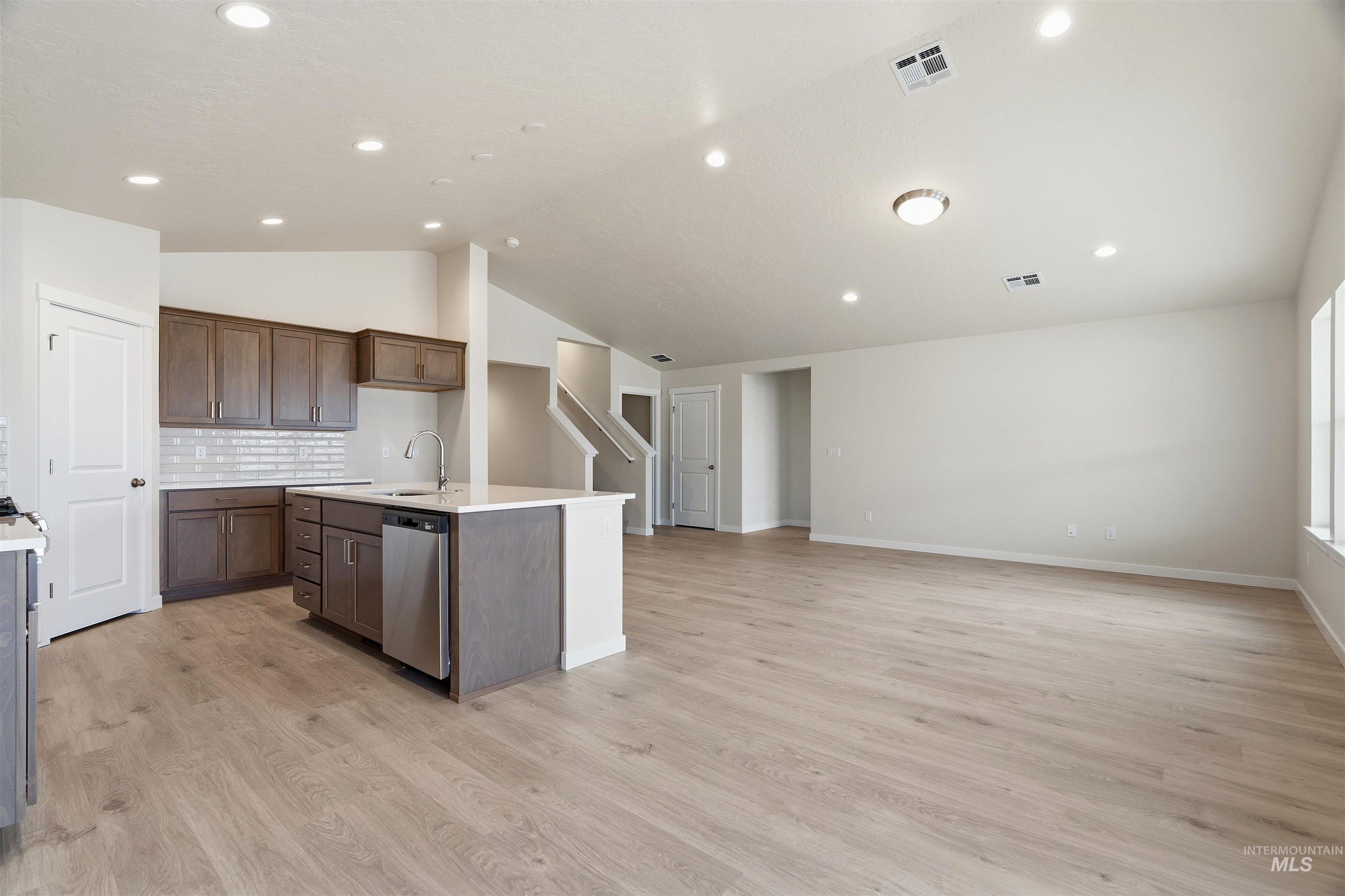 4321 Dawnstar Ave, Caldwell, Idaho 83607, 3 Bedrooms, 2 Bathrooms, Residential For Sale, Price $426,990, 98993102