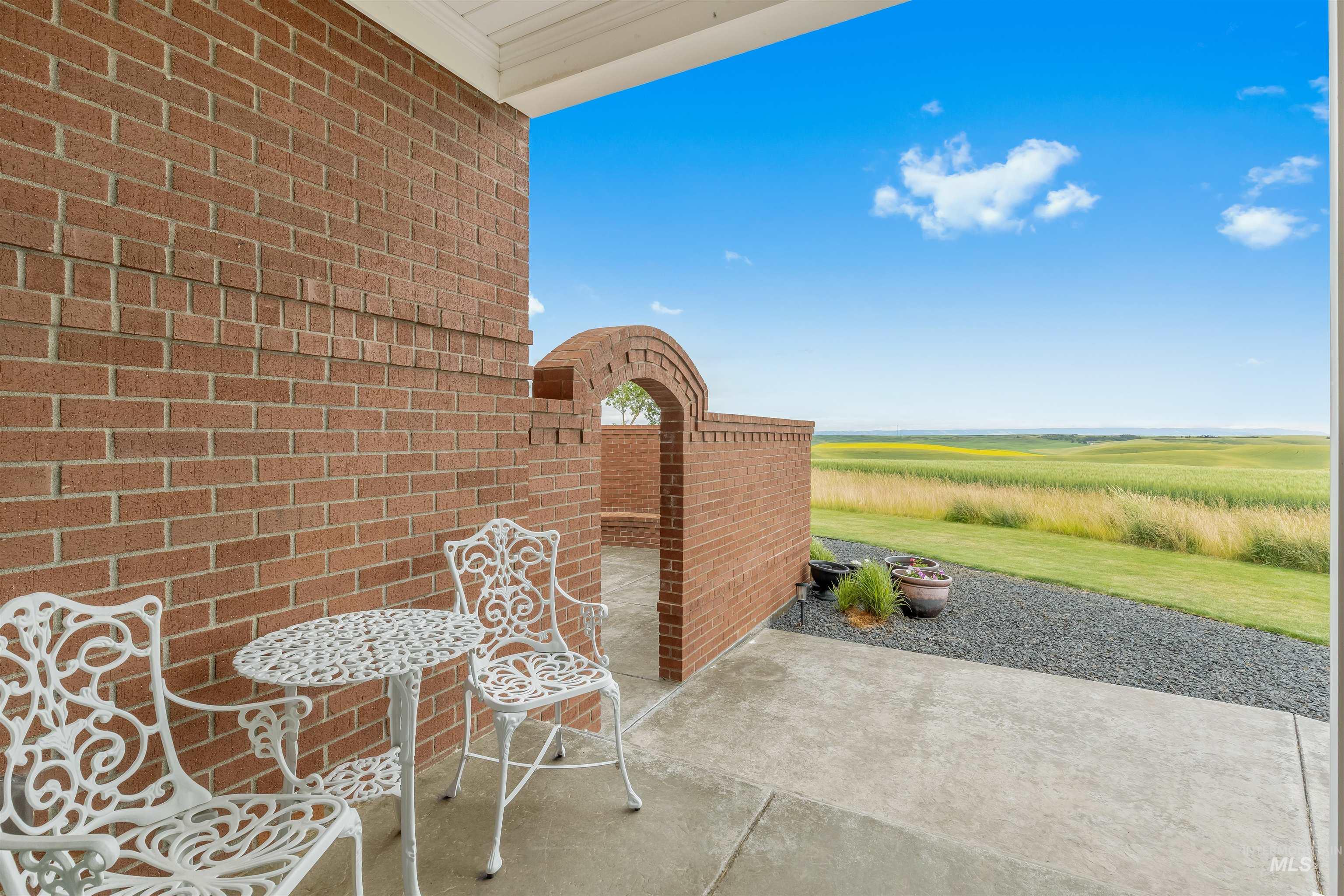 1513 Uniontown Road, Genesee, Idaho 83501, 5 Bedrooms, 4 Bathrooms, Residential For Sale, Price $1,790,000,MLS 98993103
