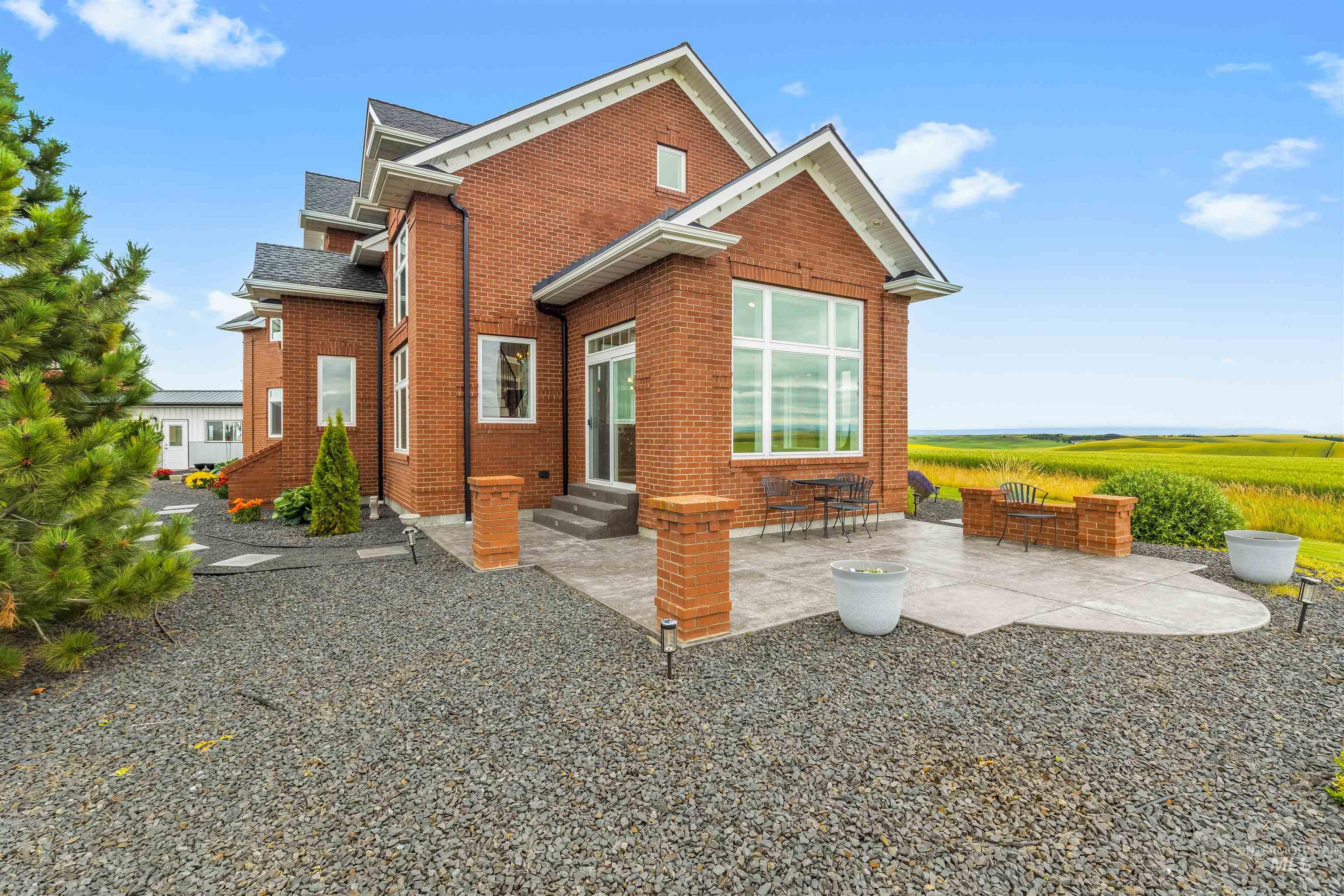 1513 Uniontown Rd, Genesee, Idaho 83501, 5 Bedrooms, 4 Bathrooms, Residential For Sale, Price $1,550,000,MLS 98993103