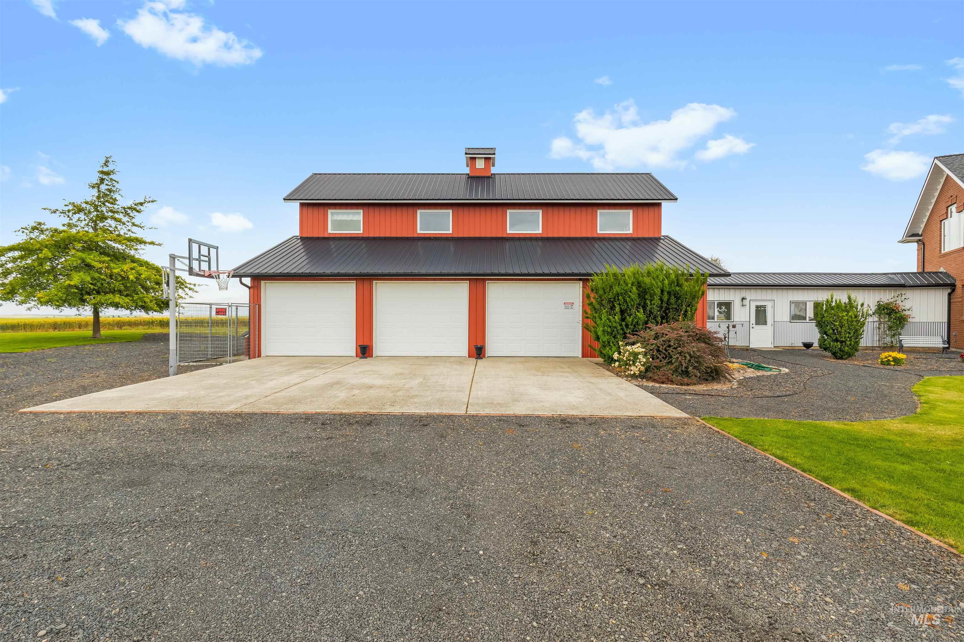 1513 Uniontown Rd, Genesee, Idaho 83501, 5 Bedrooms, 4 Bathrooms, Residential For Sale, Price $1,550,000,MLS 98993103